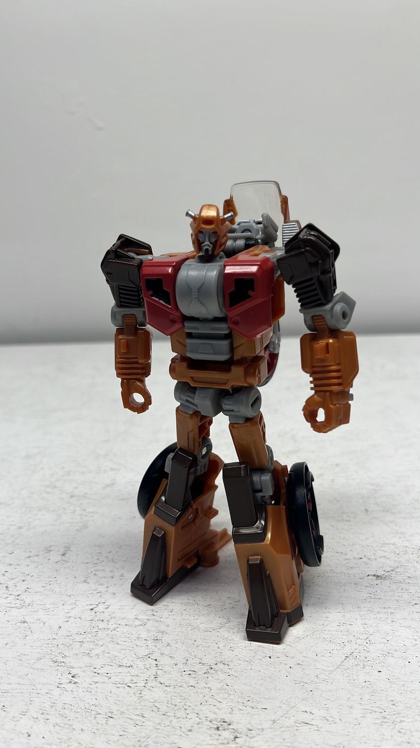Hasbro Transformers Power Of The Primes Wreck Gar Figure 2017 (used) Incomplete