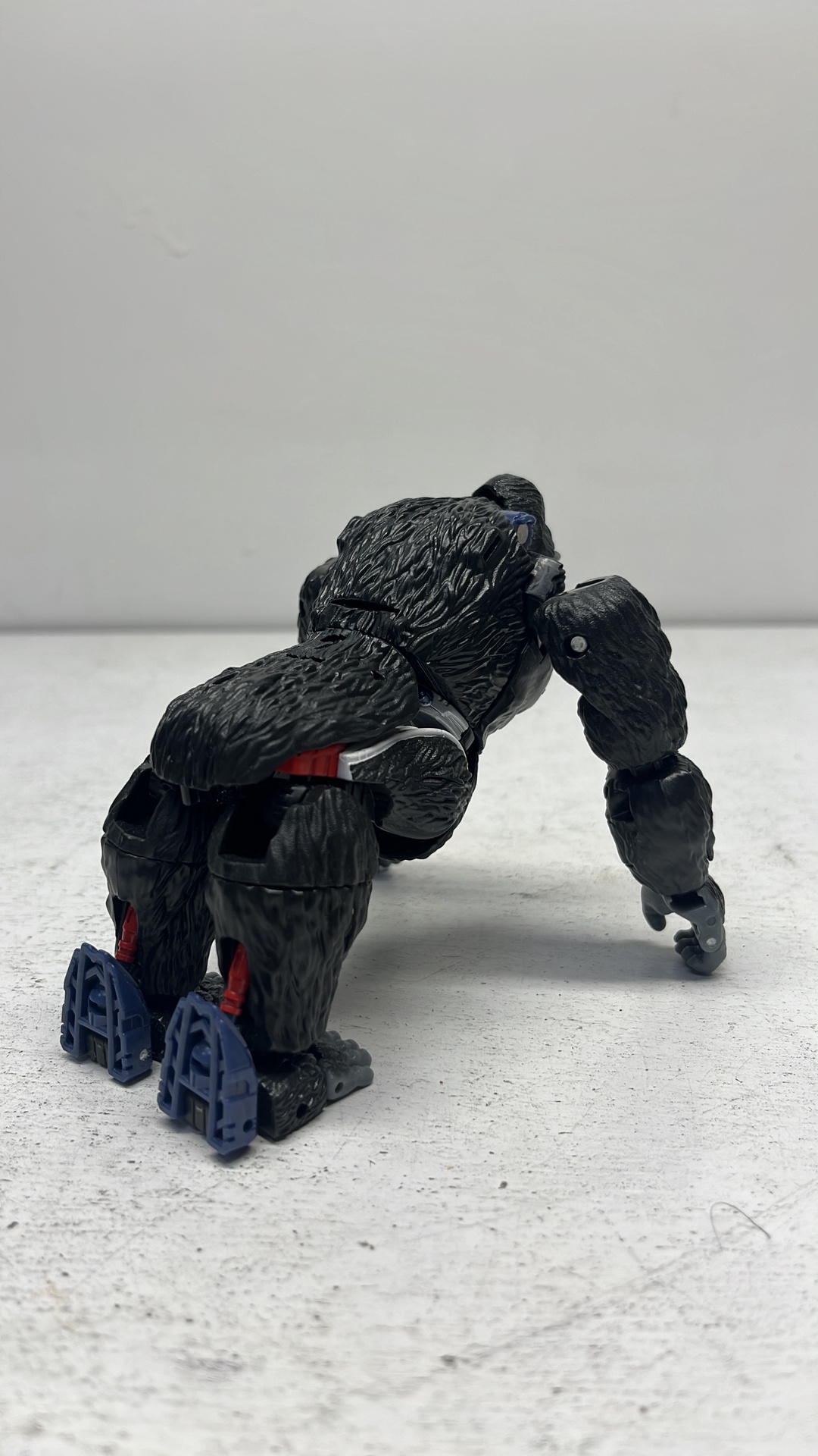 Hasbro Transformers War For Cybertron Kingdom Optimus Primal Figure 2021 (used) Incomplete view 7