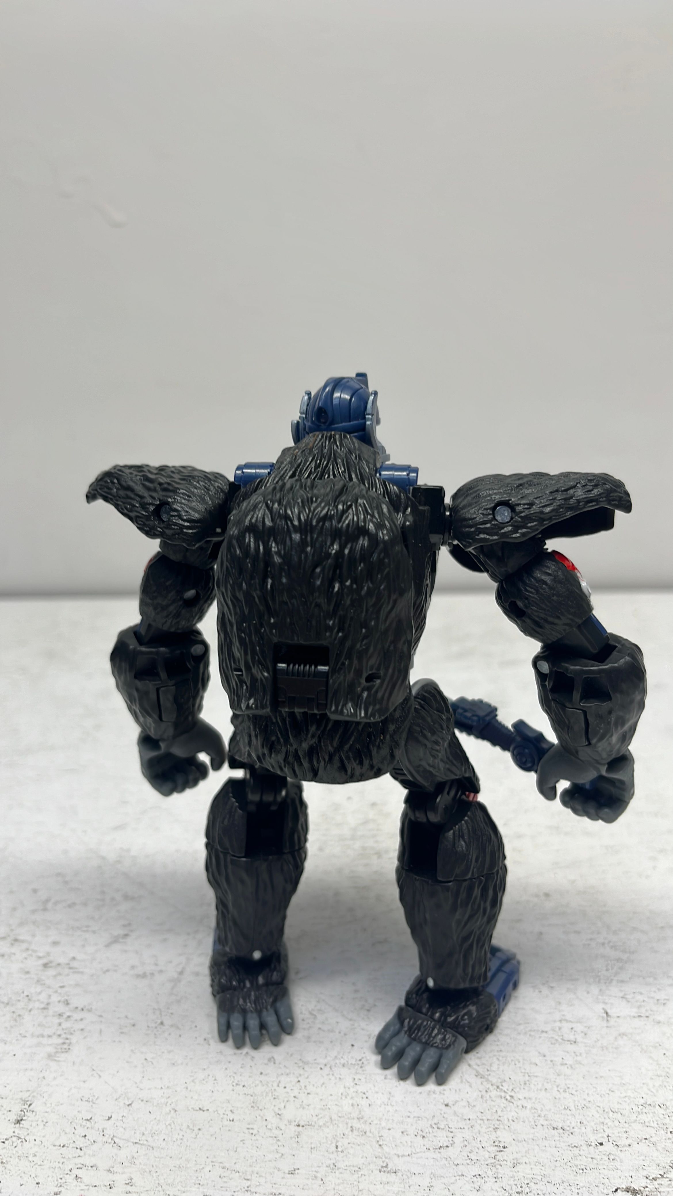 Hasbro Transformers War For Cybertron Kingdom Optimus Primal Figure 2021 (used) Incomplete view 4