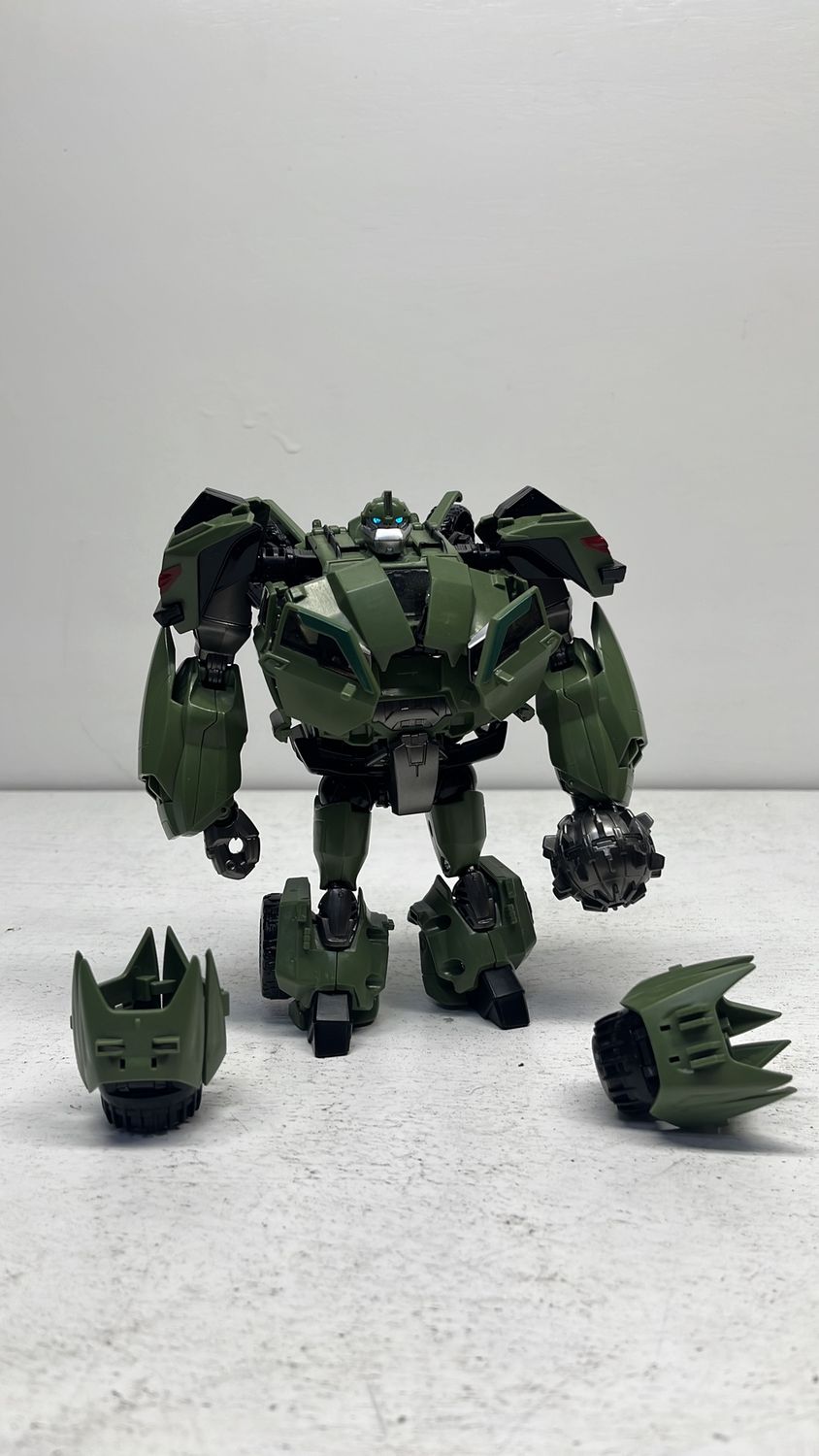 APC Toys Gear Factory Giant Hunter Figure (used) Incomplete