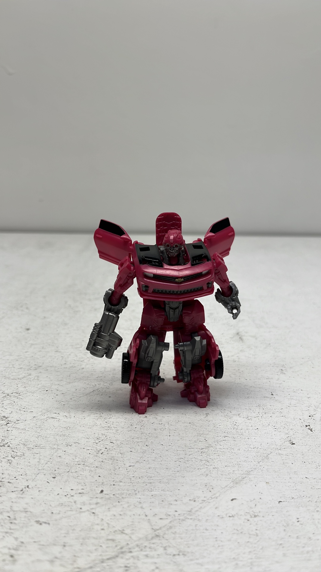 Hasbro Transformers Studio Series Laserbeak Figure 2022 (used) view 5