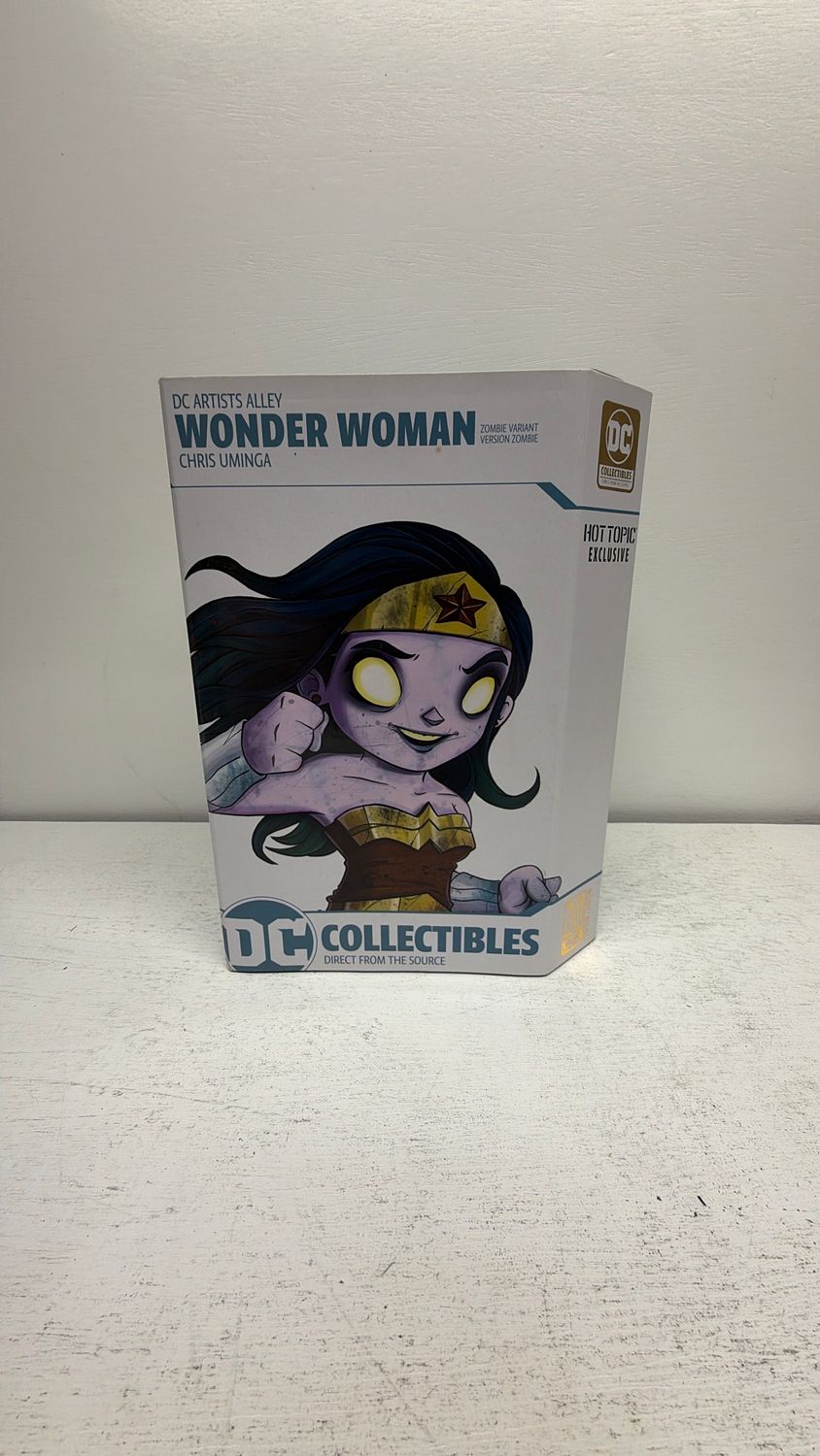 Vinyl Wonder Woman DC Universe Purple Limited Edition Chris Uminga Figurine