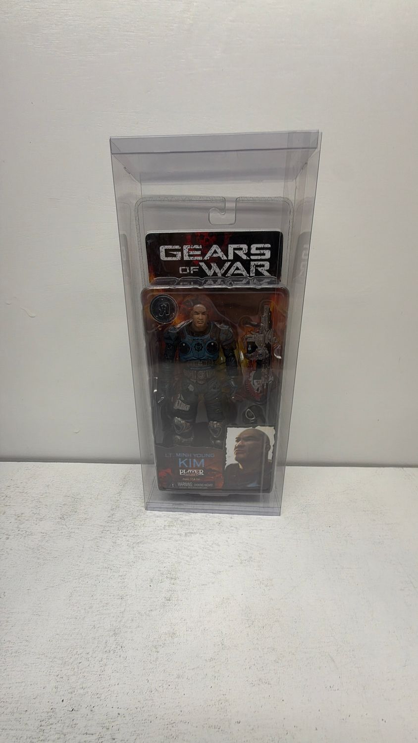 NECA Gears of War 3 Lt. Minh Young Kim Figure