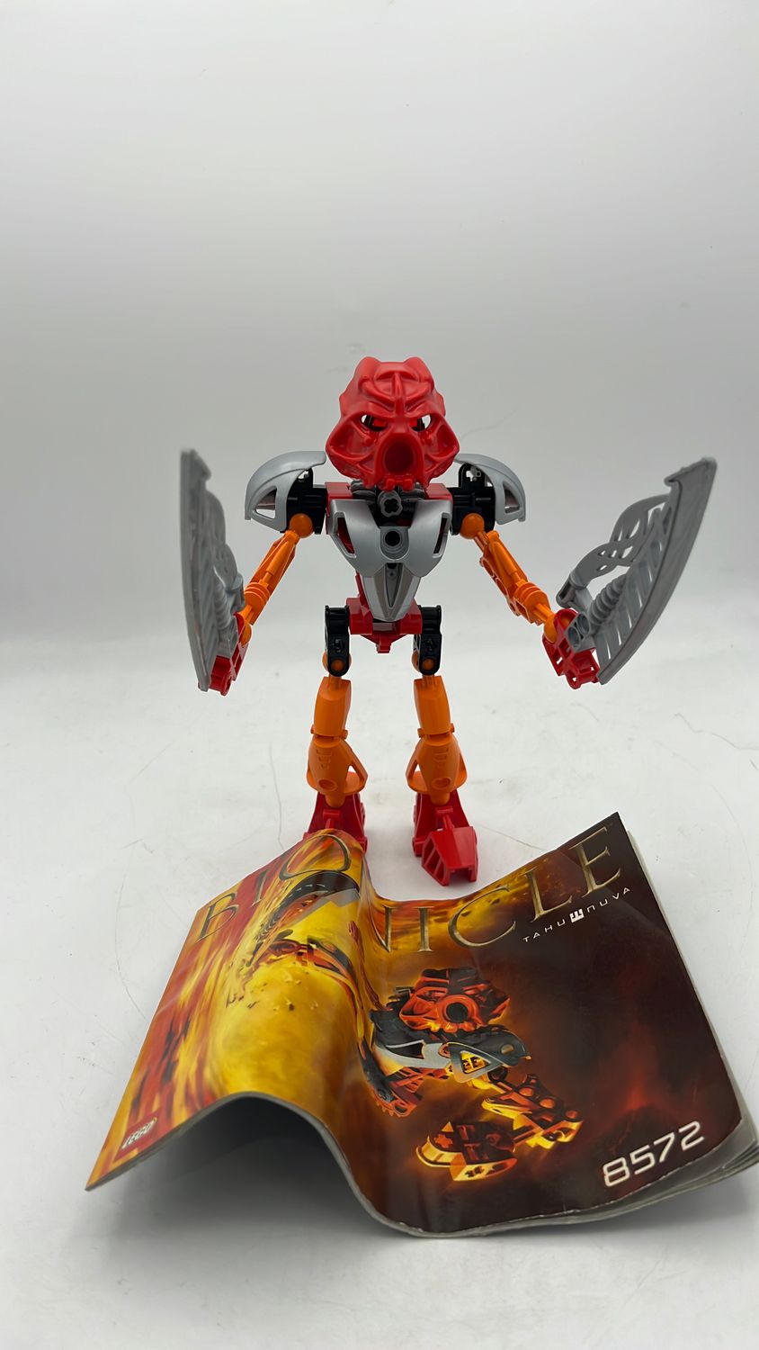 Lego 8572 Bionicle Tahu Nuva 2002 (used)