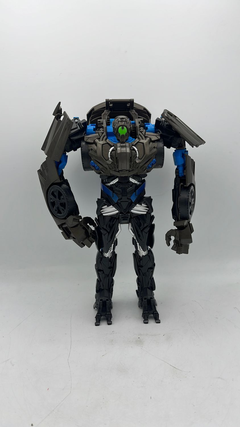 Hasbro Transformers Age Of Extinction Flip Change Lockdown Figure 2014 (used)
