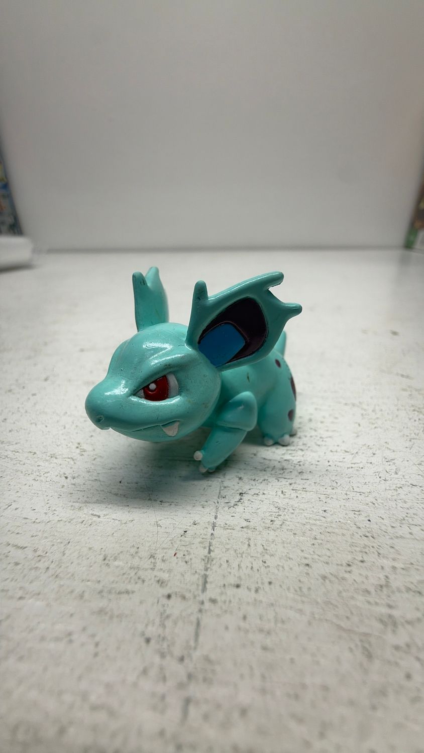 Tomy Pokemon Nidorina Figure 1999 (used)