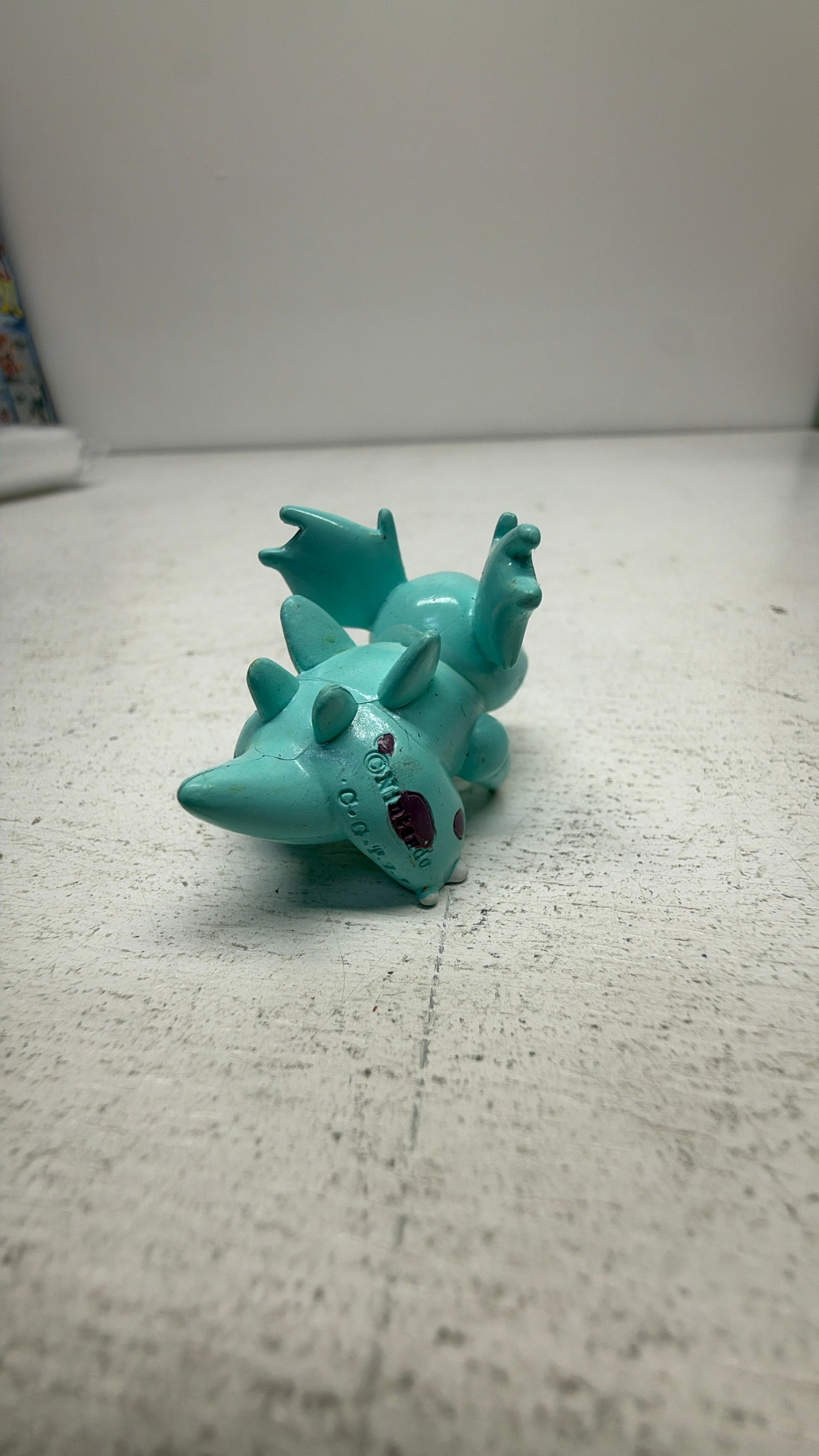 Tomy Pokemon Nidorina Figure 1999 (used) view 2