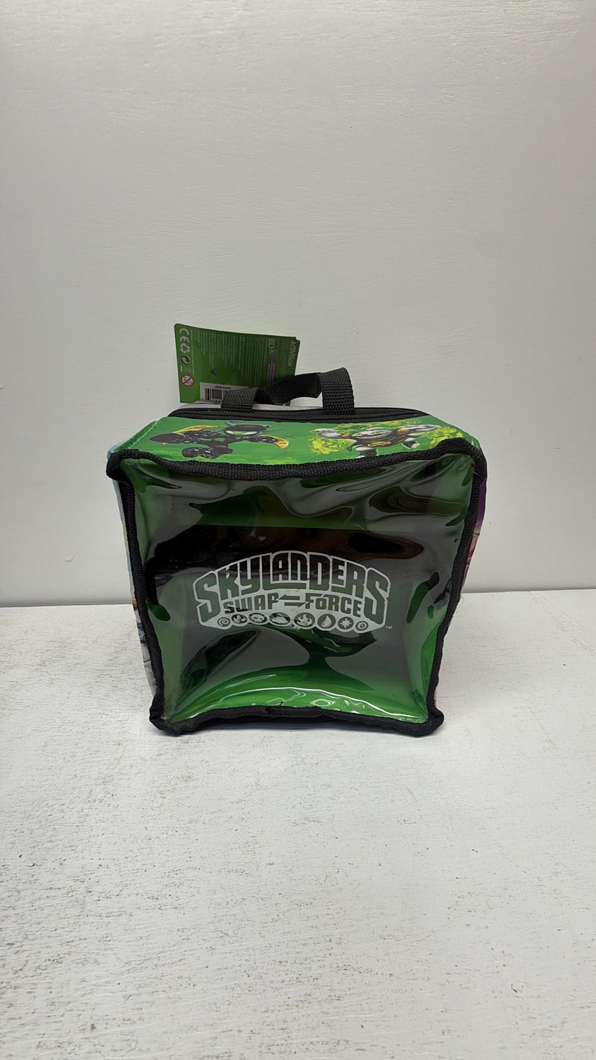 Skylanders Swap Force Show &amp; Go Case
