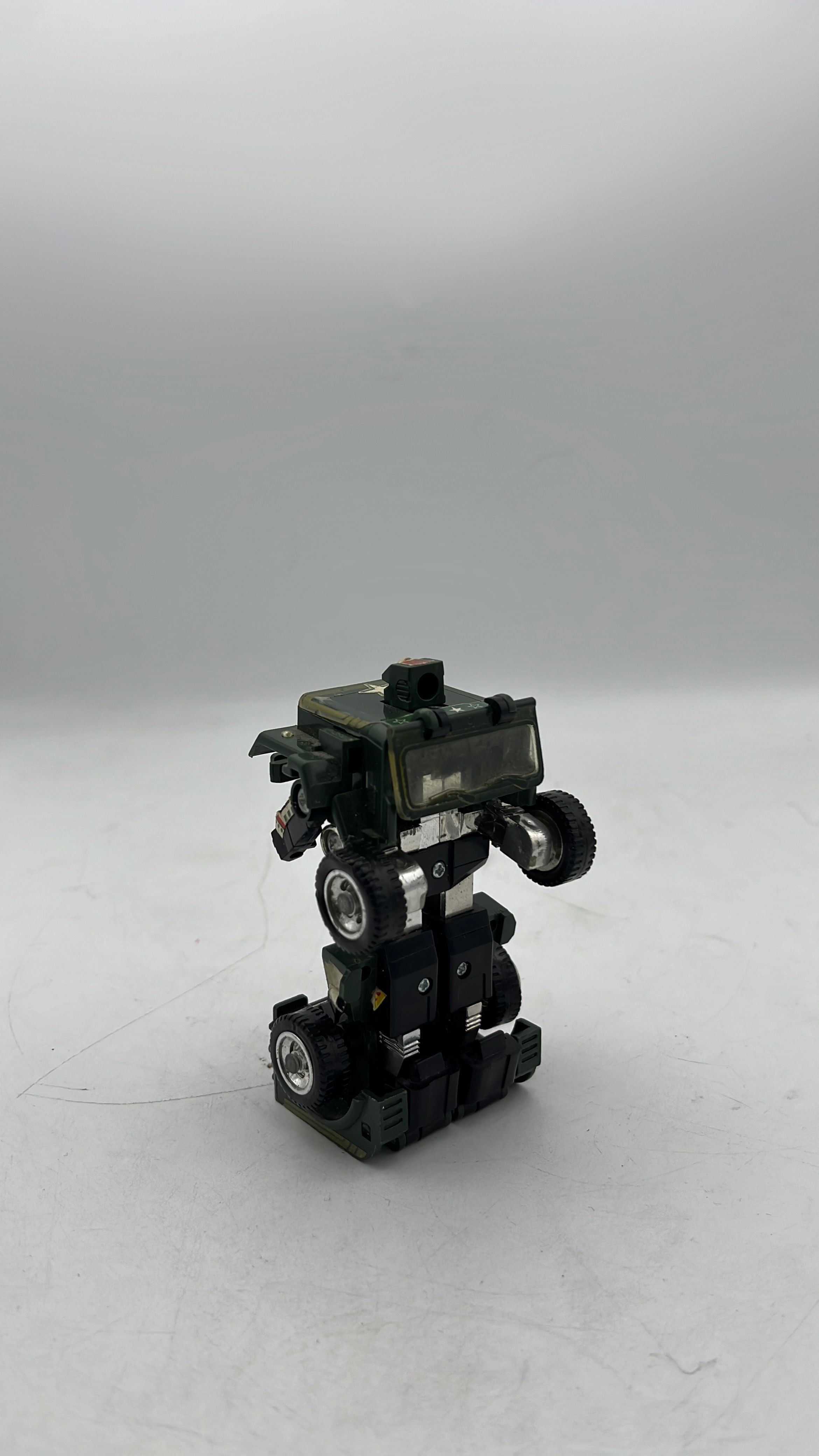 Hasbro The Transformers Hound Vintage Figure 1984 (used) Incomplete view 5