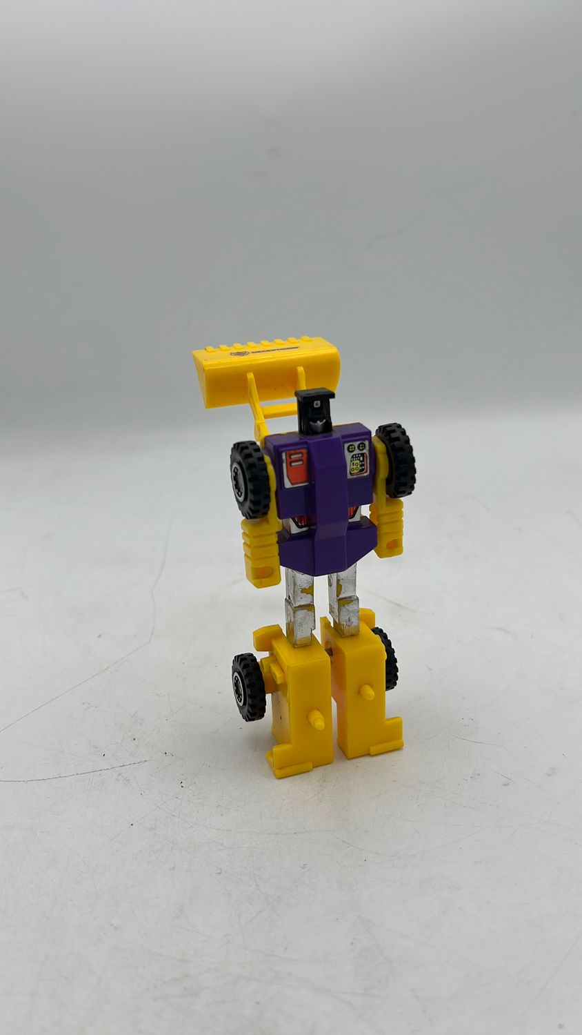 Hasbro Transformers Generation 2 Scrapper Vintage Figure 1992 (used) Incomplete