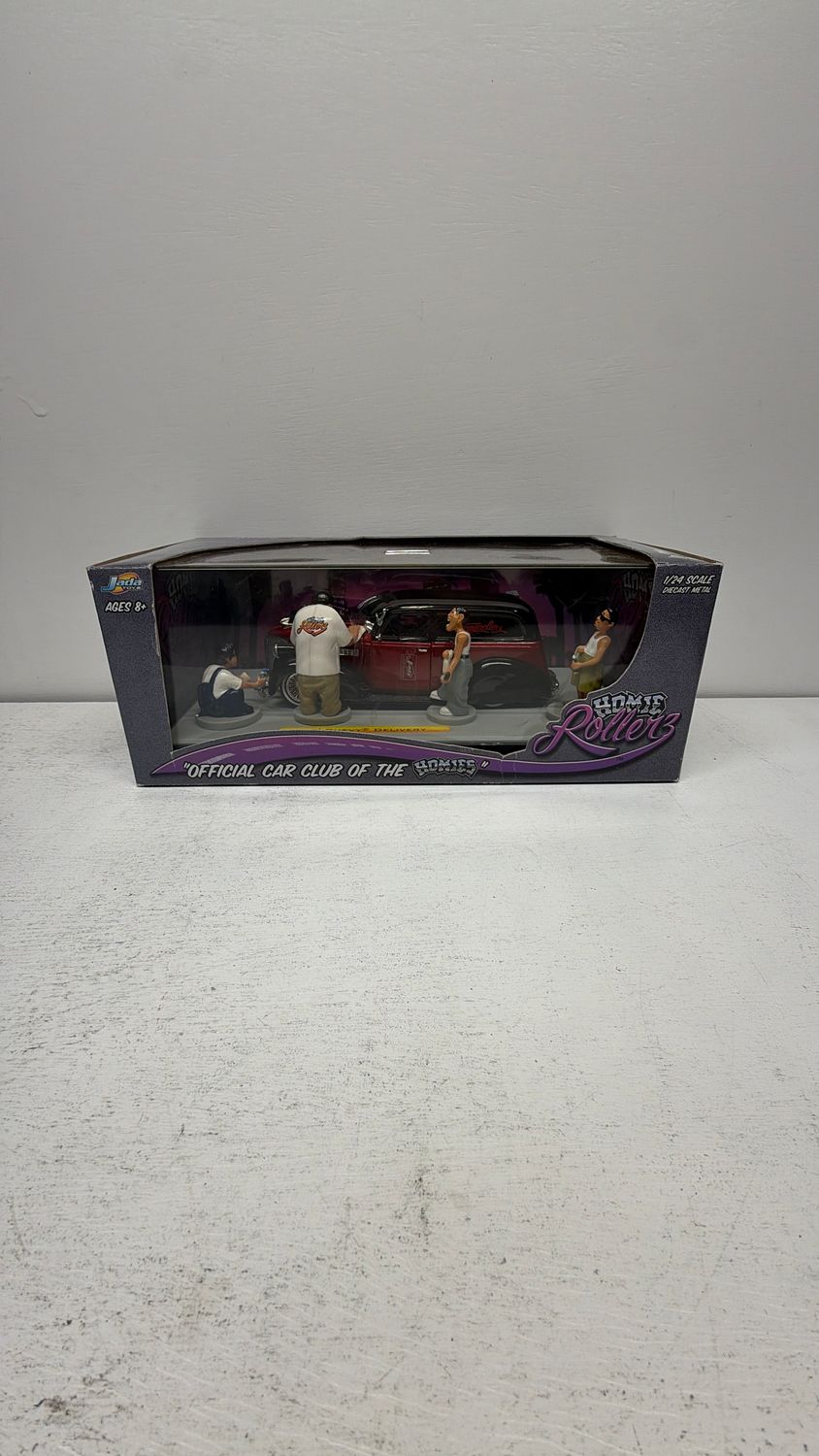 Jada Toys Homie Rollerz 57 Chevy Bel Air Homies 1/24 Car with Figure