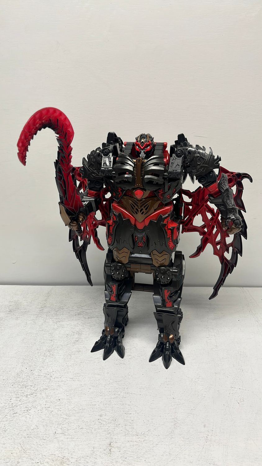 Hasbro Transformers The Last Knight 1-Step Turbo Changer Dragonstorm Figure 2017 (used)