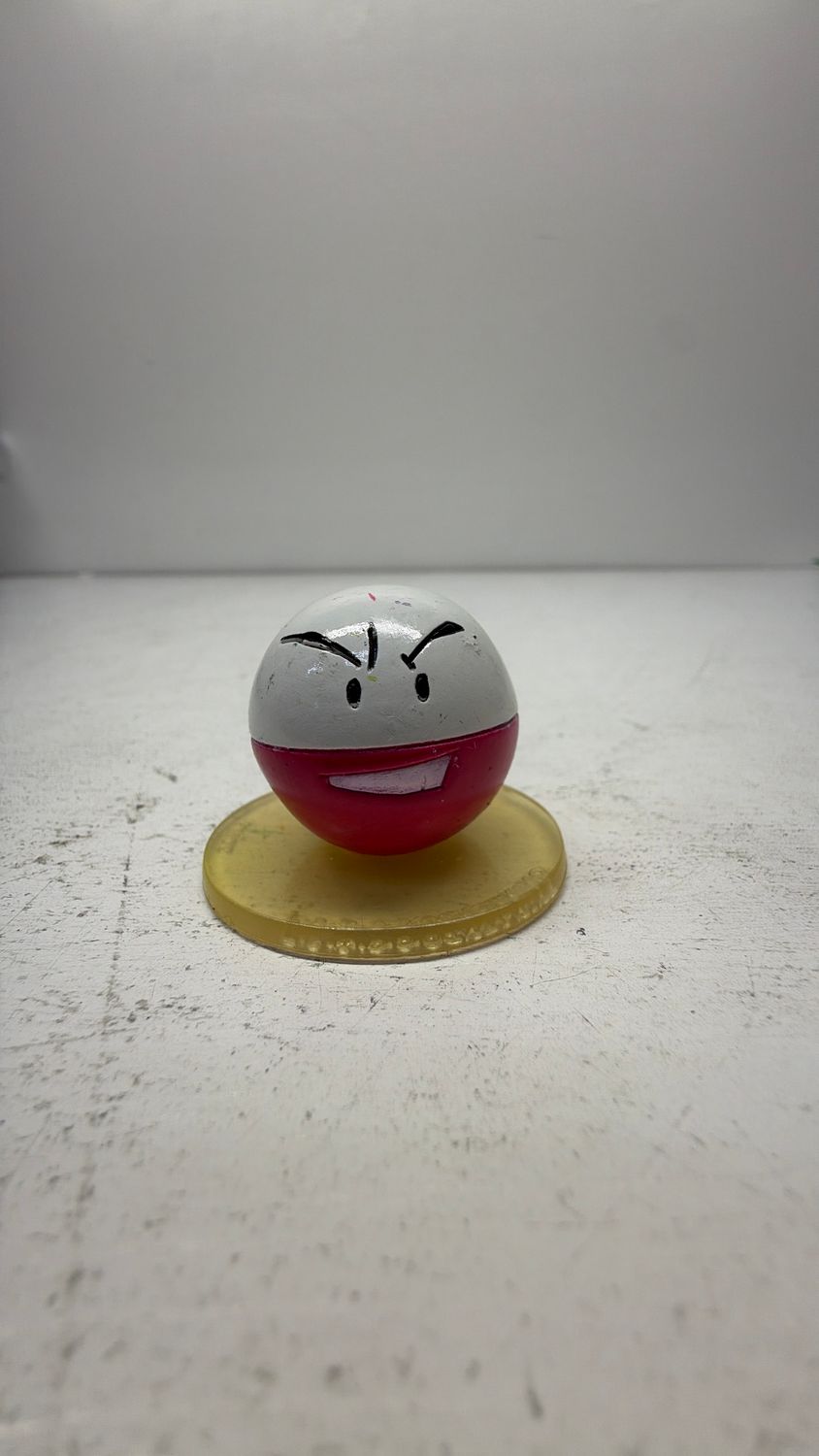 Tomy Pokemon Electrode Figure 1997 (used)