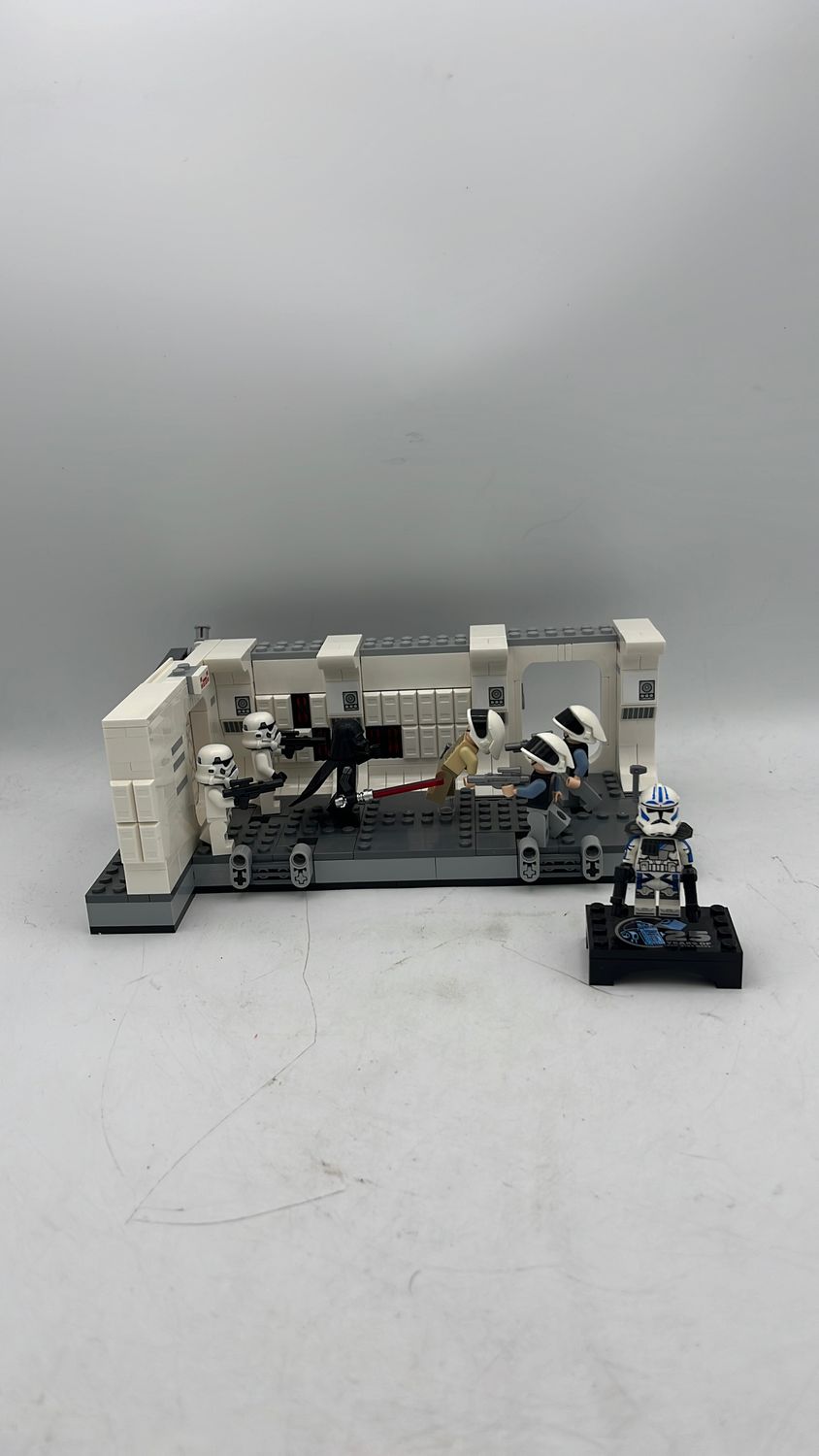 Lego 75387 Star Wars Boarding The Tantive IV 2024 (used)