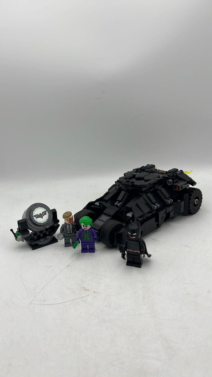 Lego 76303 Batman Tumbler Vs. Two Face &amp; The Joker 2025 (used)
