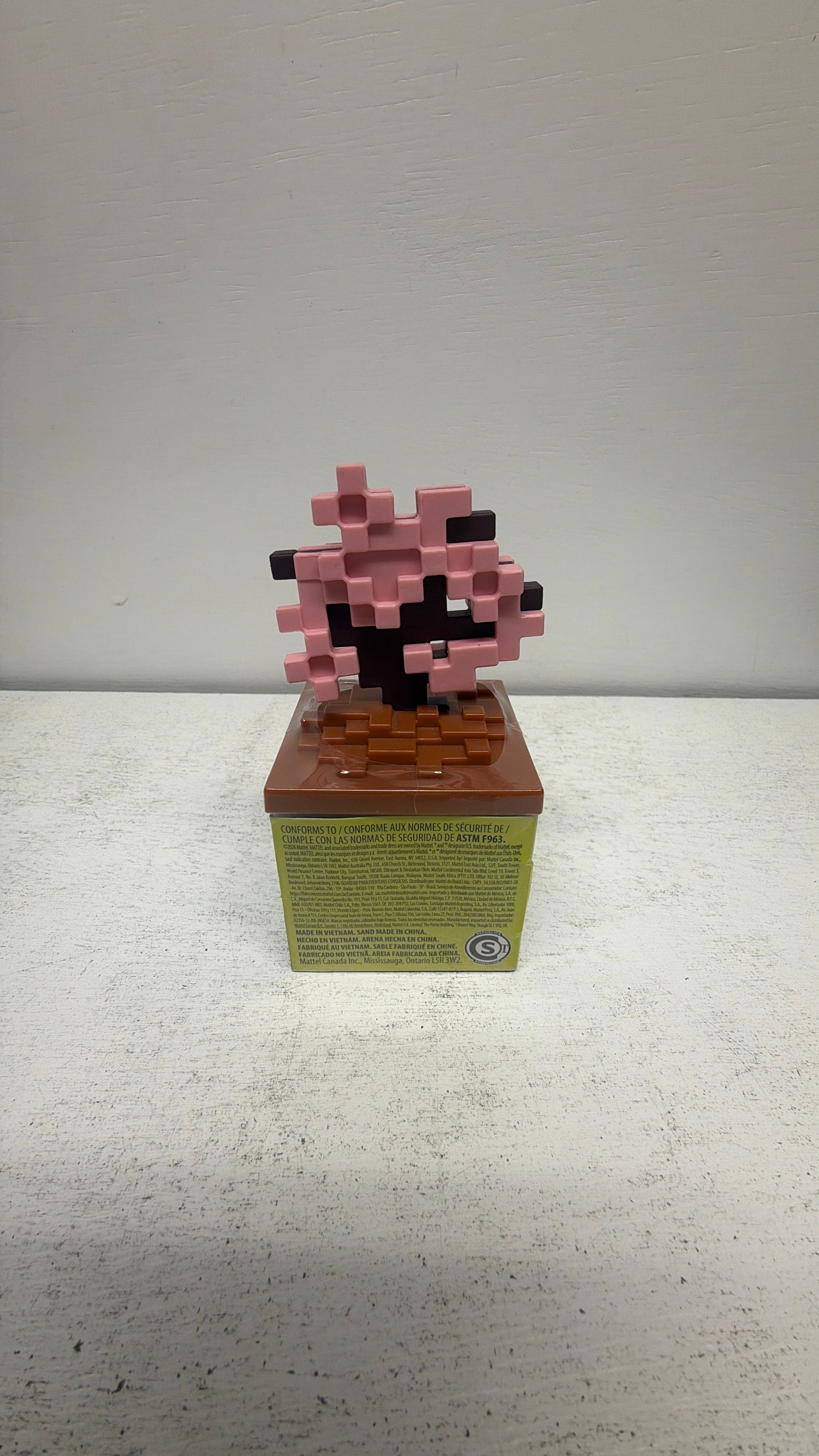 Mattel Mojang Minecraft Mini Mode ‘Cherry Blossom’ Bloom Blocks view 2
