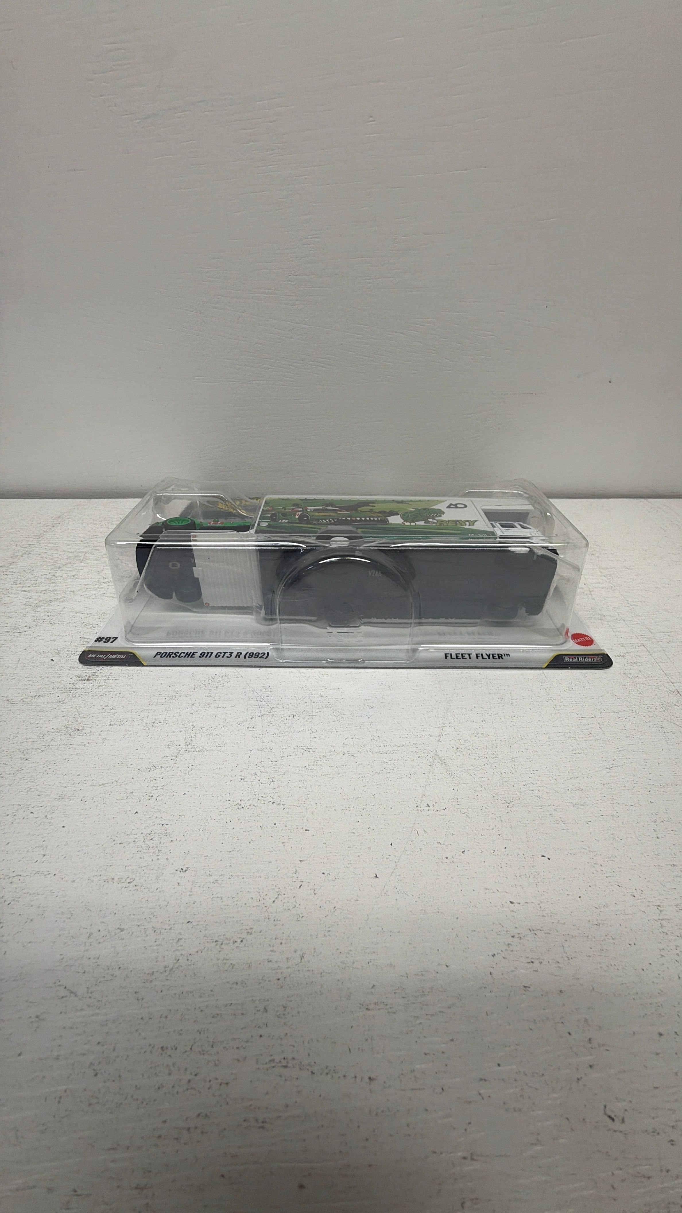 Mattel Hot Wheels Team Transport Porsche 911 GT3 R (992) Fleet Flyer view 4