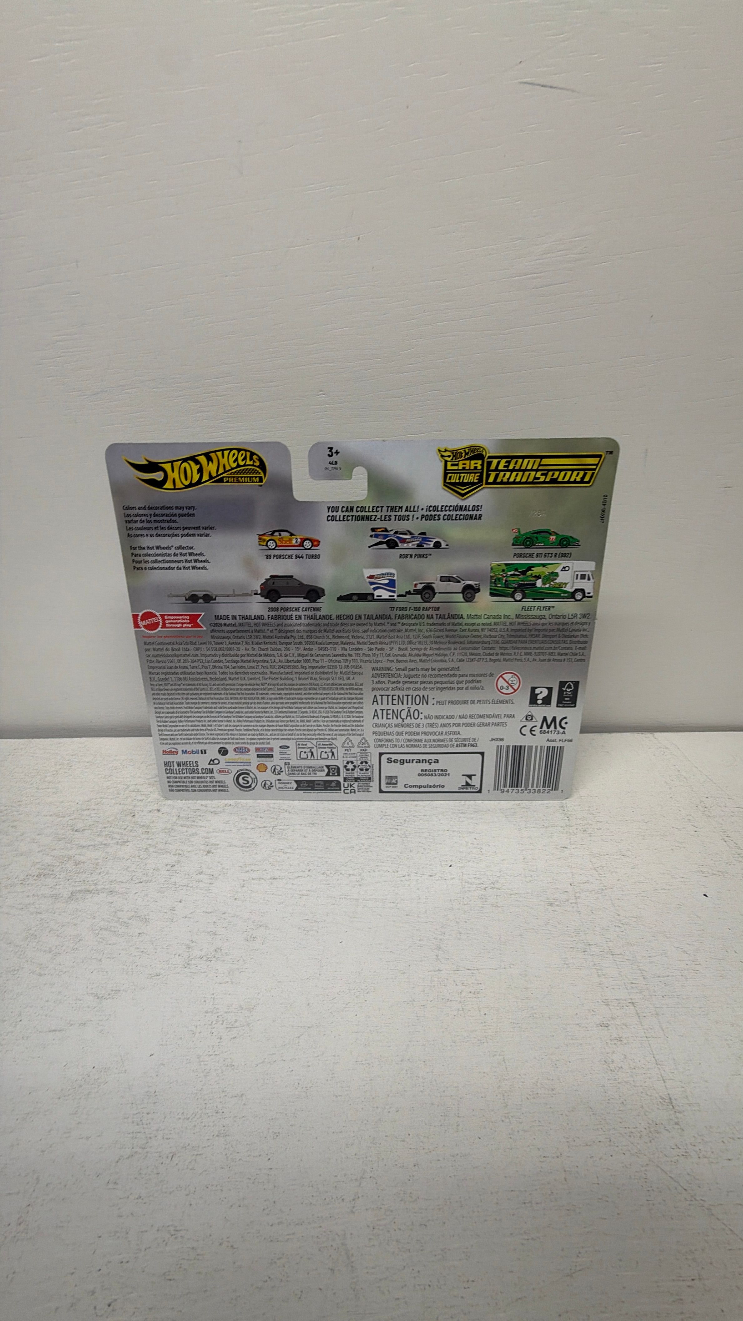 Mattel Hot Wheels Team Transport Porsche 911 GT3 R (992) Fleet Flyer view 5