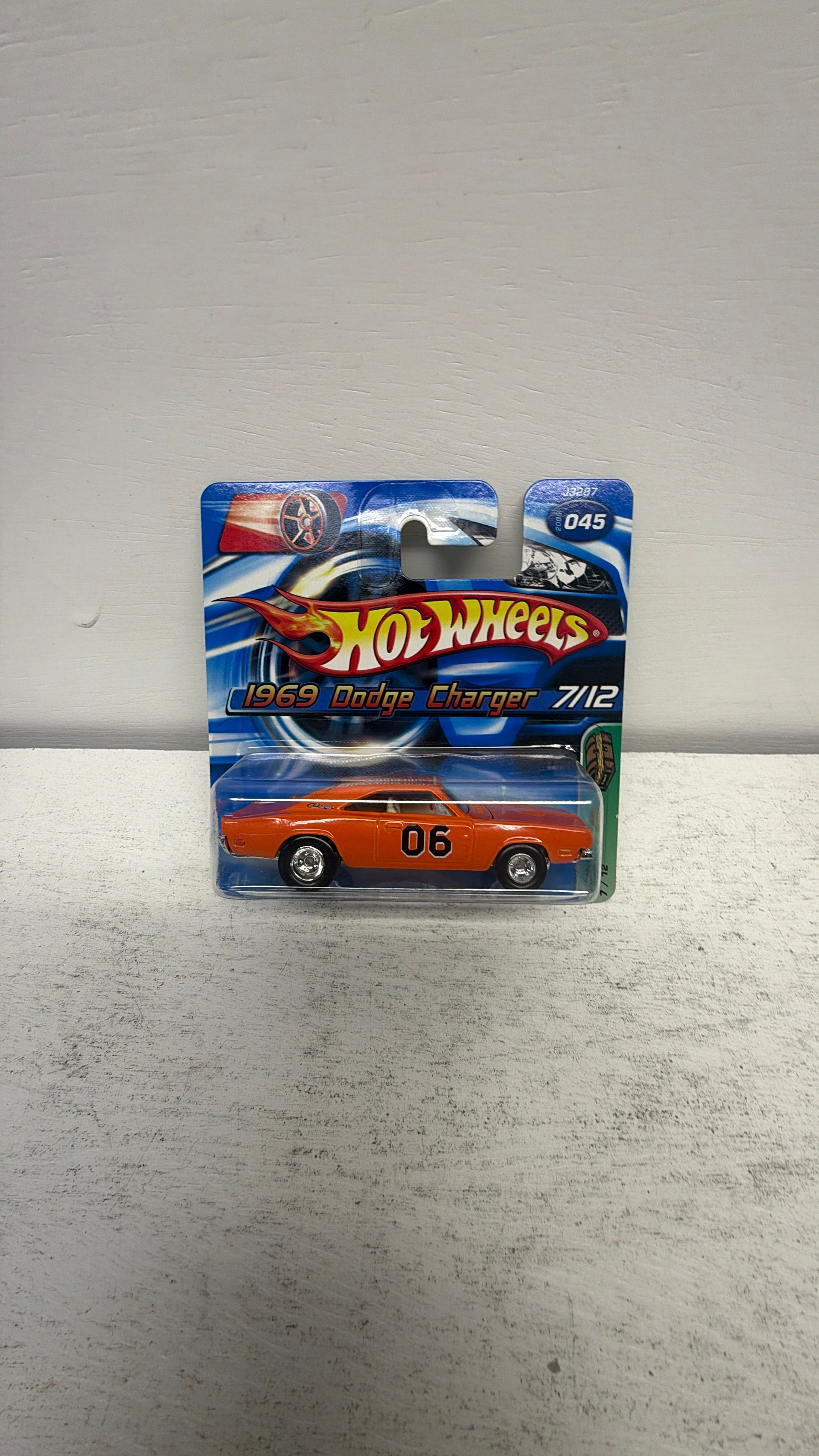 Mattel Hot Wheels 1969 Dodge Charger General Lee Treasure Hunt Short Card view 6