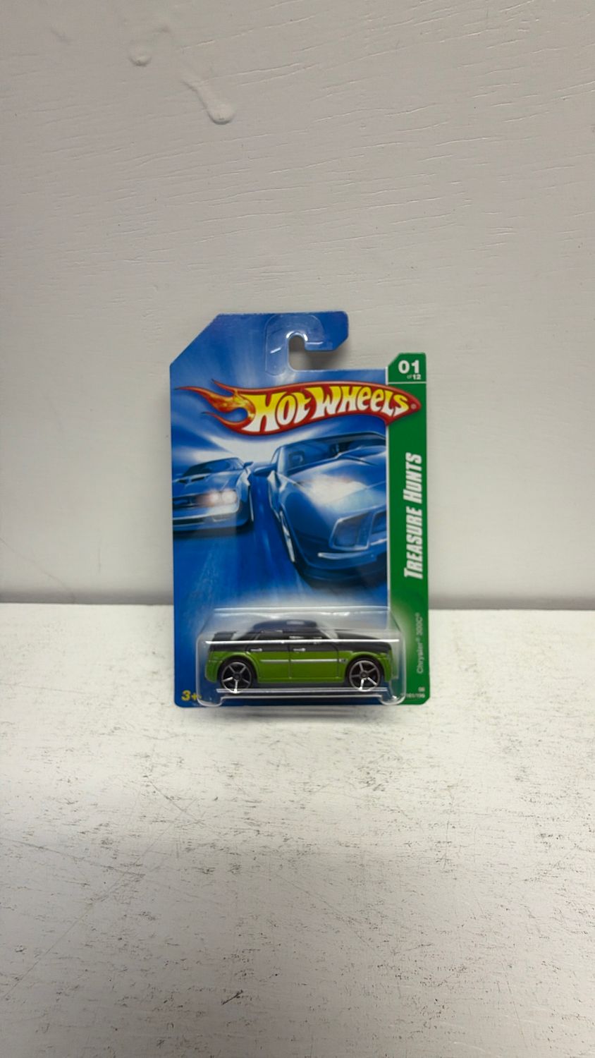 Mattel Hot Wheels Chrysler 300C Treasure Hunt
