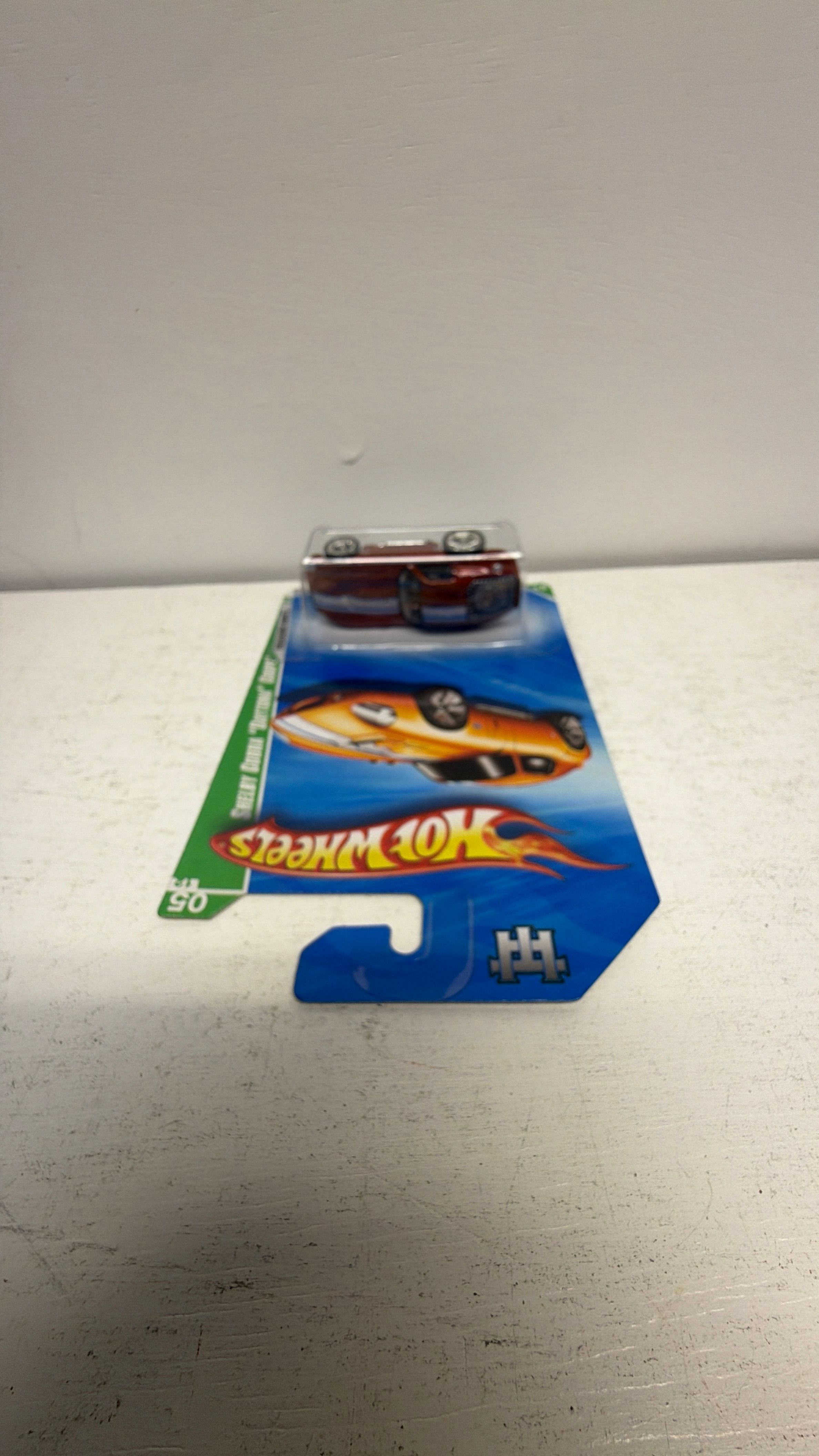 Mattel Hot Wheels Shelby Cobra “Daytona” Coupe view 3