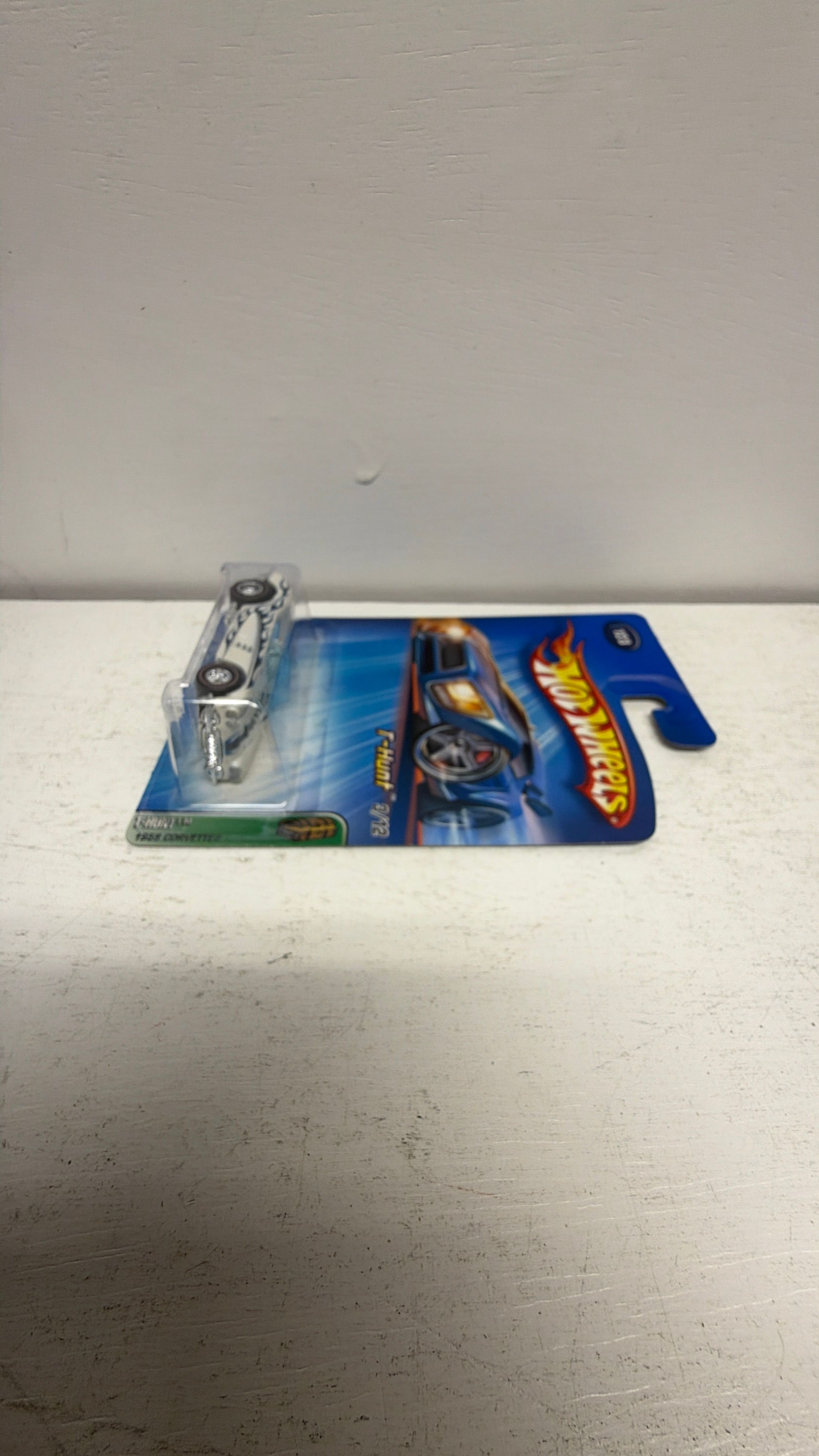 Mattel Hot Wheels 1958 Corvette Super Treasure Hunt view 2