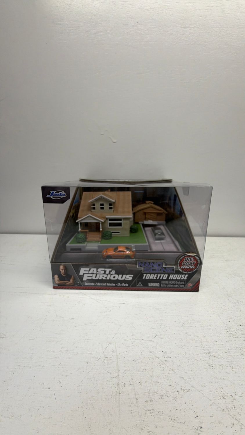 Jada Fast &amp; Furious - Nanoscene Hollywood Rides - Toretto House Diorama &amp; 2 Die-Cast