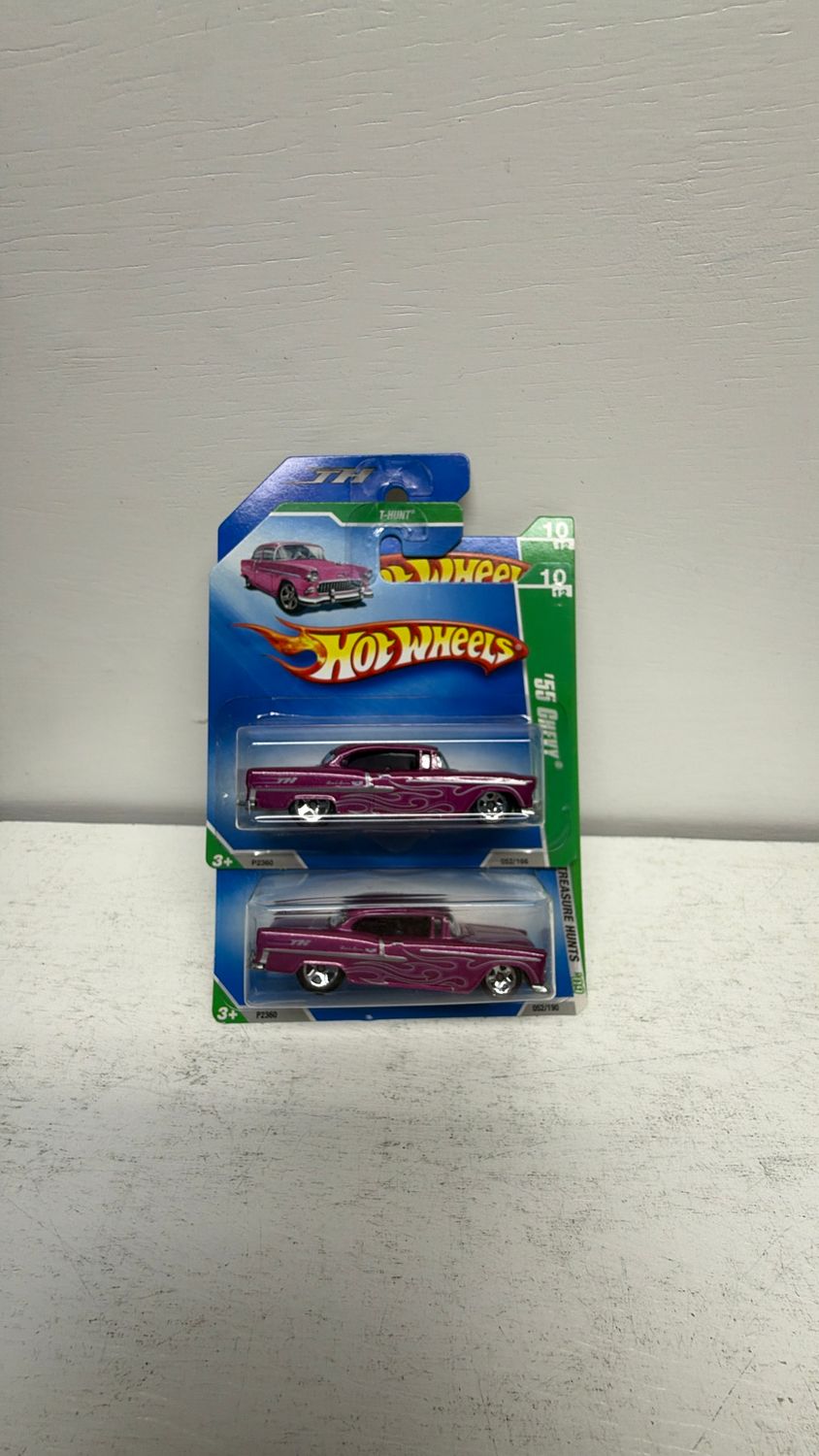 Mattel Hot Wheels ‘55 Chevy Treasure Hunt Short &amp; Long Card