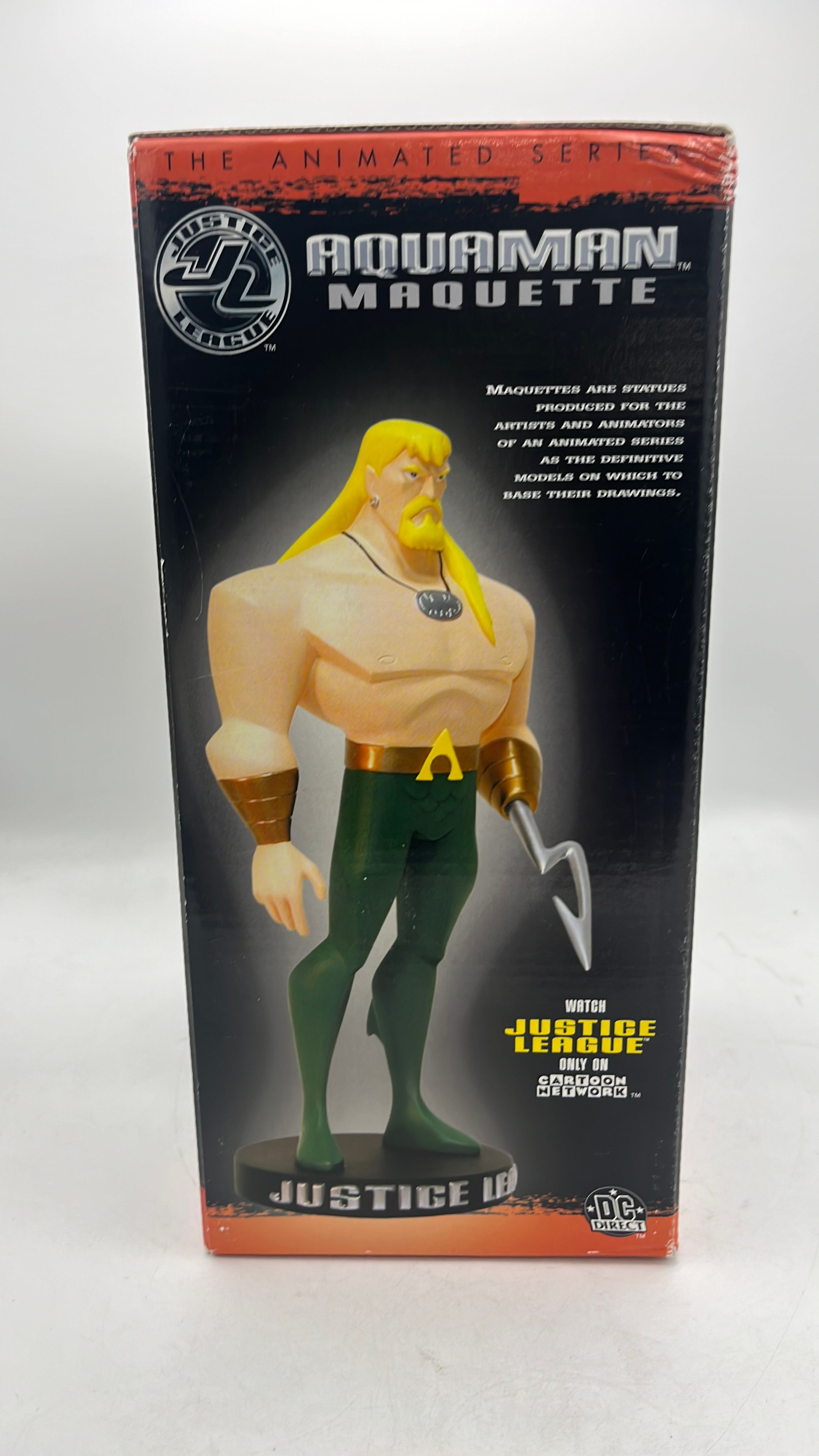 DC Direct Justice League Aquaman Maquette 0969/4500 view 3