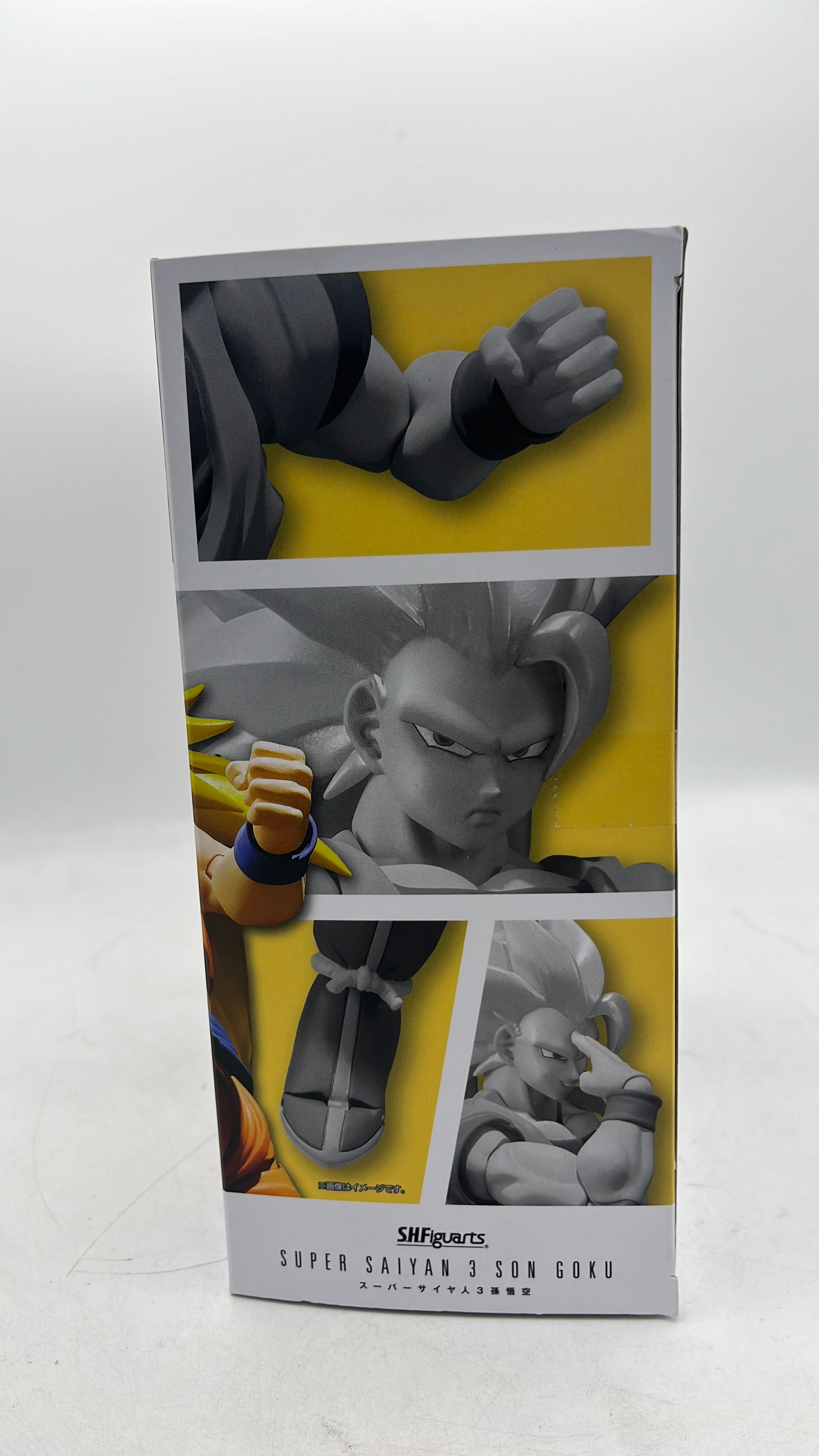 Bandai S.H.Figuarts Dragon Ball Z Super Saiyan 3 Son Goku Figure view 2
