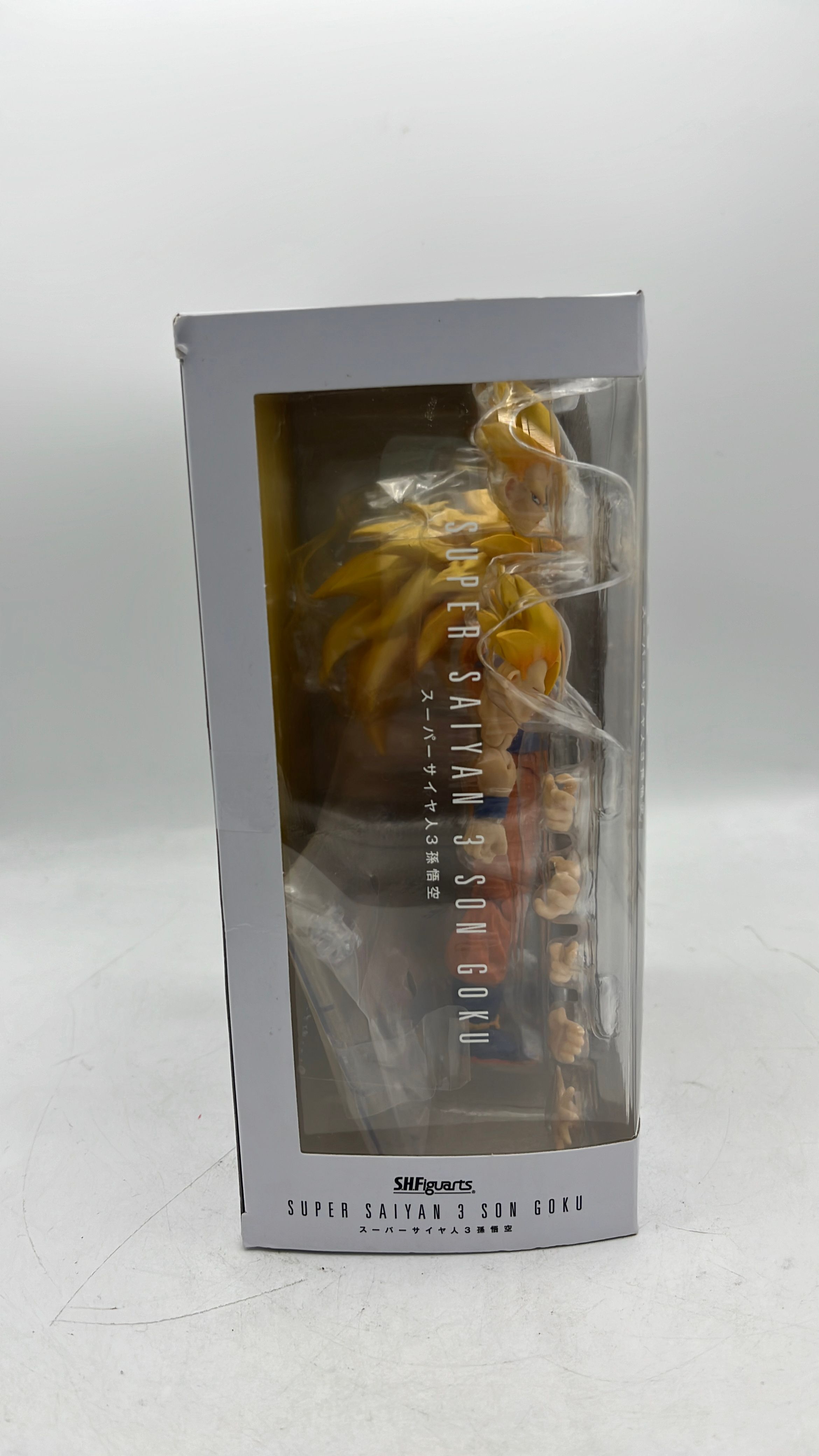 Bandai S.H.Figuarts Dragon Ball Z Super Saiyan 3 Son Goku Figure view 4