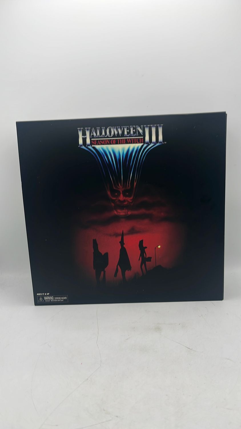 Neca Halloween lll Season Of The Witch Trick Or Treaters 3-Pack Figures