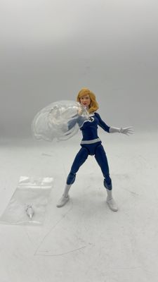 Hasbro Marvel Legends Fantastic Four Retro Invisible Woman Figure 2021 (used)