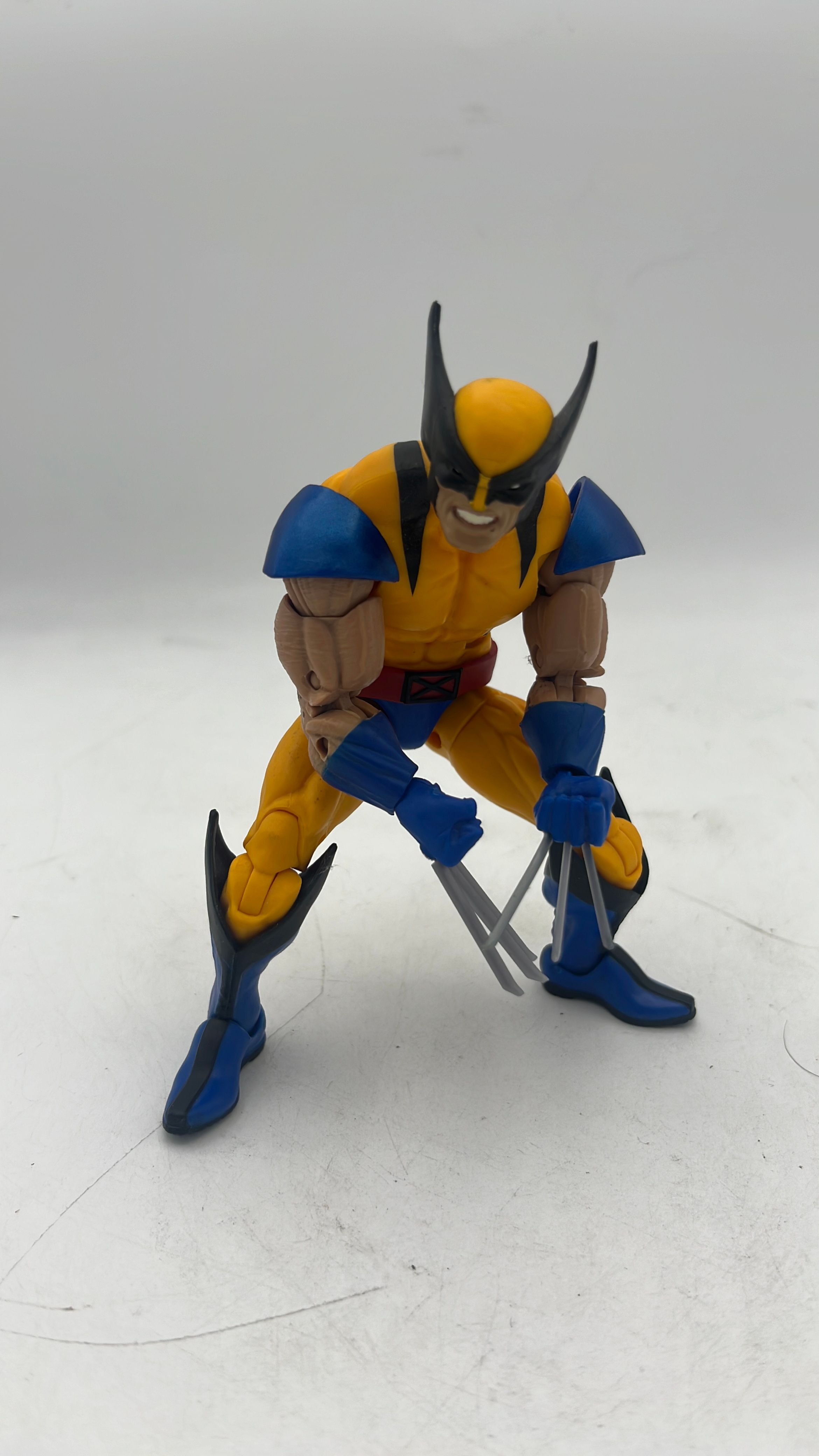 Hasbro Marvel Legends X-Men Apocalypse Wolverine Figure 2018 (used) view 2