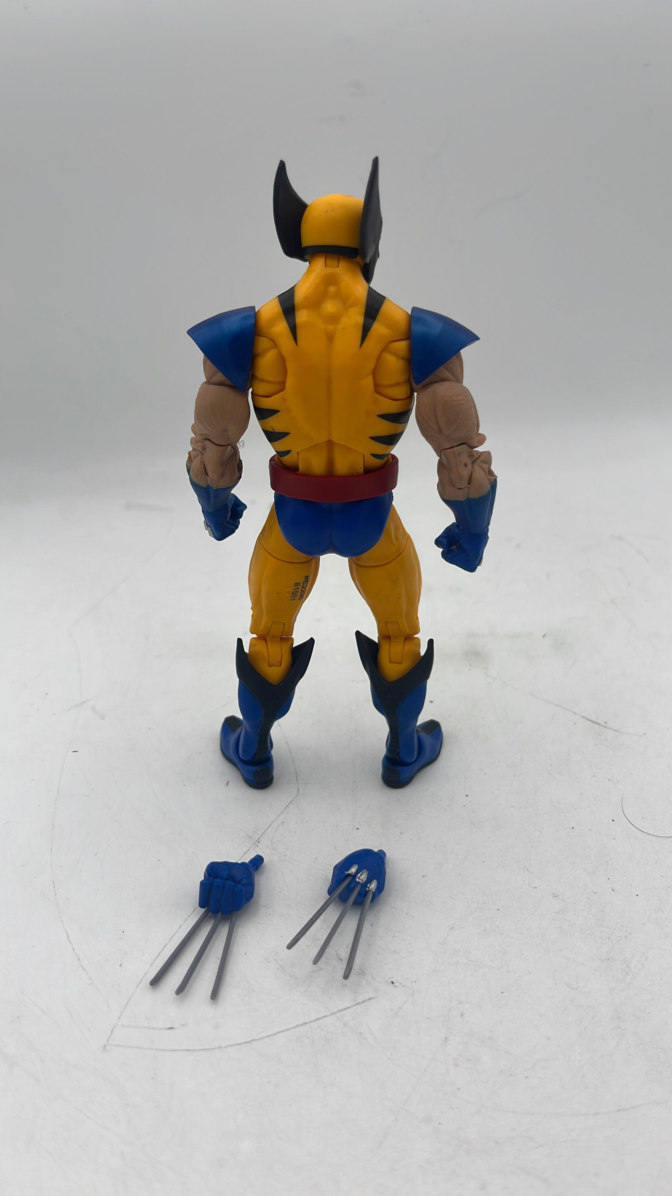 Hasbro Marvel Legends X-Men Apocalypse Wolverine Figure 2018 (used) view 4