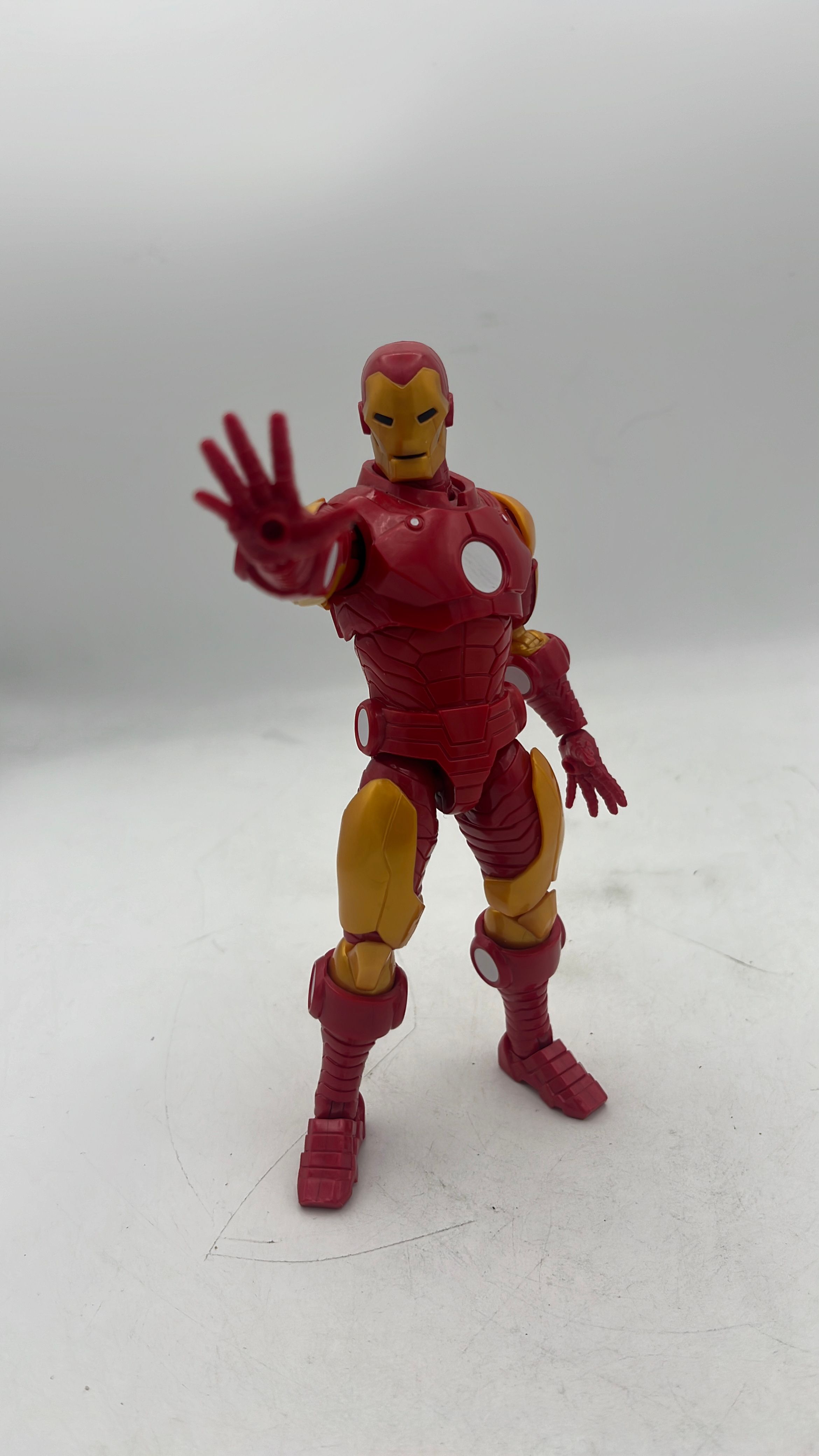 Hasbro Marvel Legends Iron Man Figure 2022 (used) Incomplete view 3