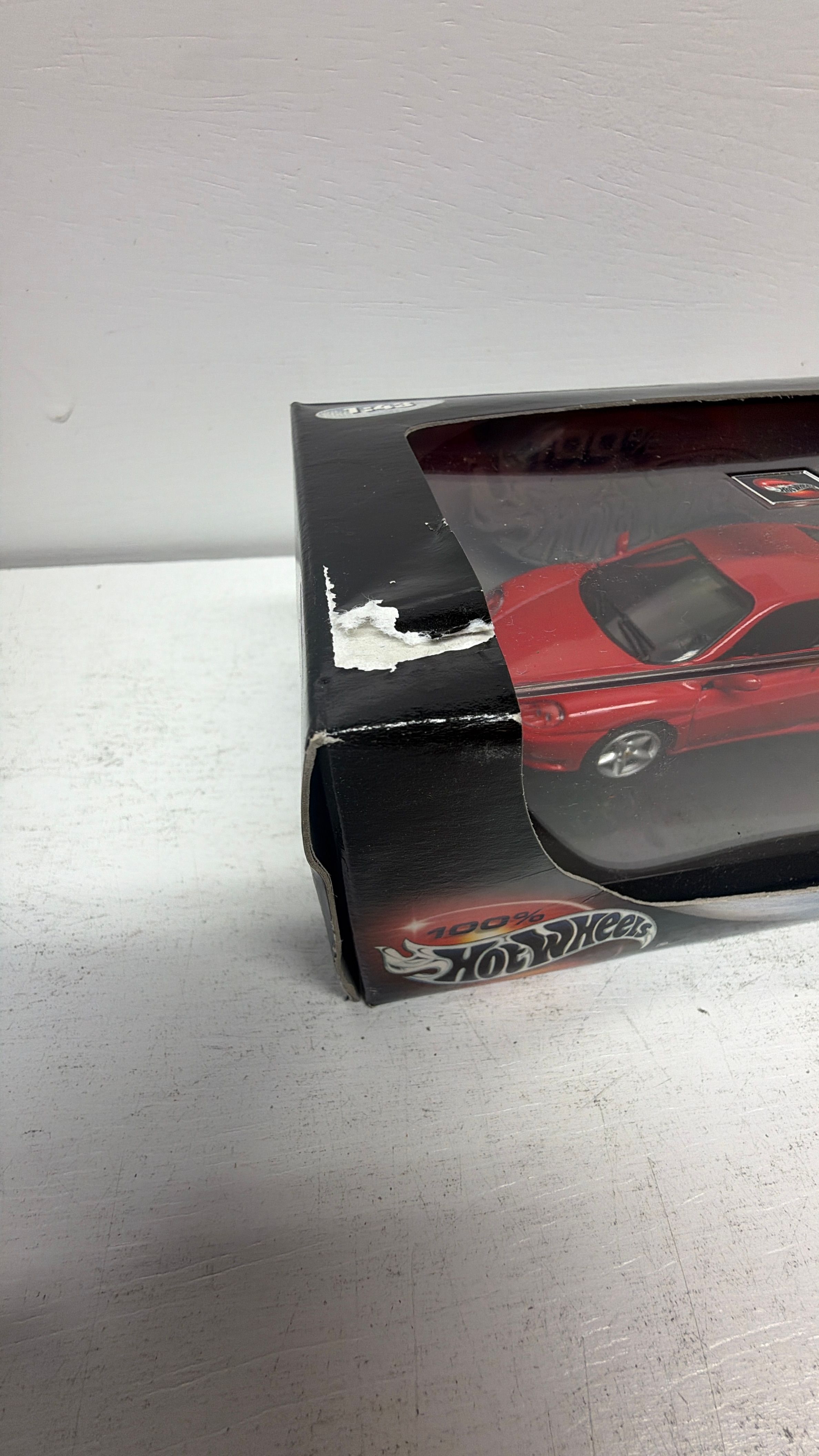 Mattel Hot Wheels 100% Black Box 1/43 Ferrari 360 Modena view 3