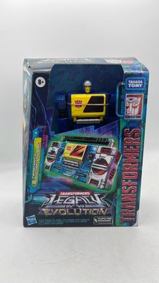Hasbro Transformers Legacy Evolution Twincast Figure 2023