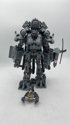 Hasbro Transformers Studio Series 08 Blackout Figure 2018 (used)