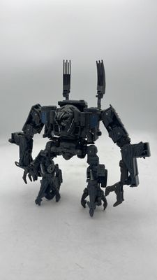 Hasbro Transformers Studio Series Nest Bonecrusher Figure 2023 (used)