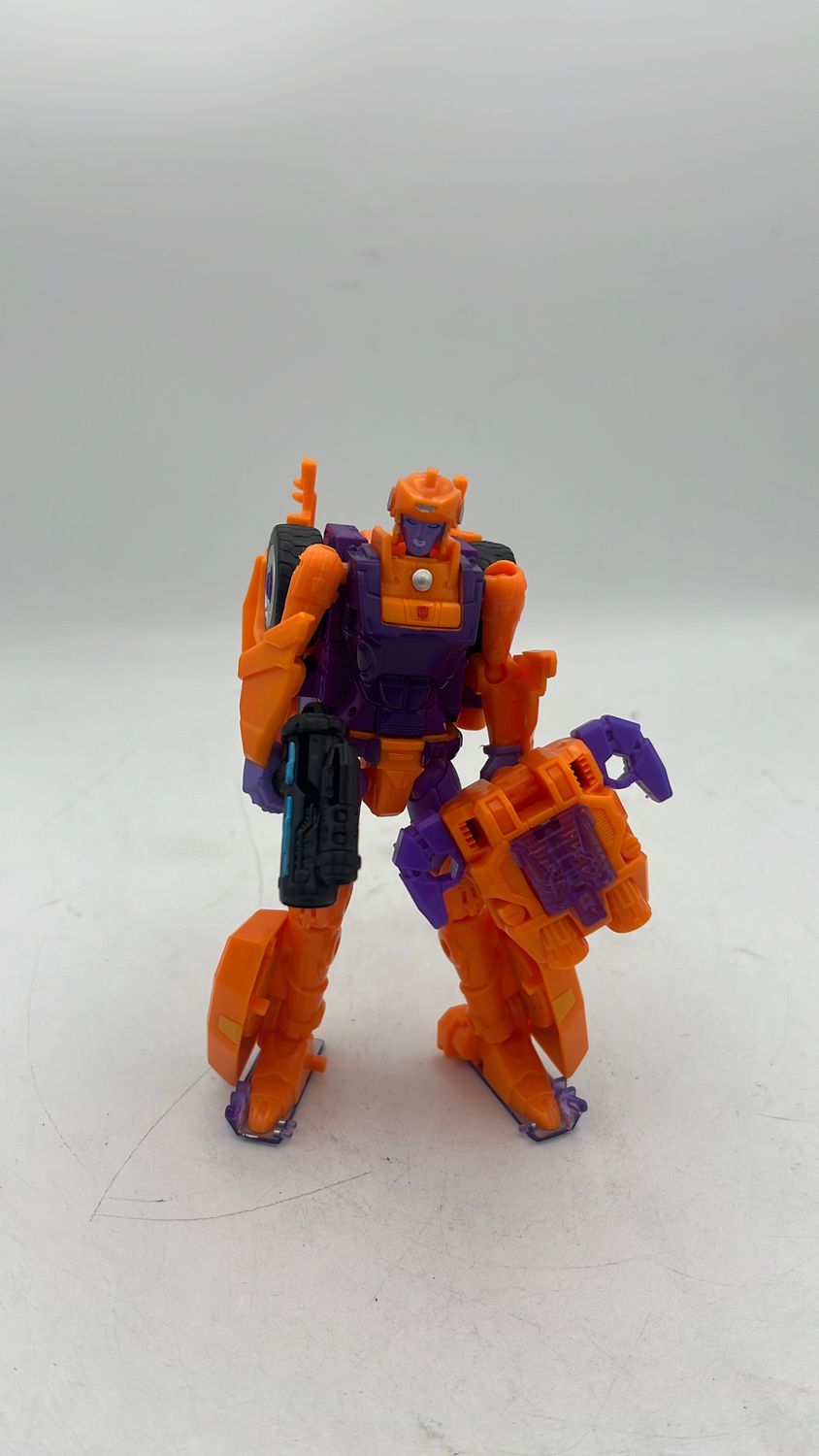 Hasbro Transformers Generations Selects Lancer Figure 2018 (used)