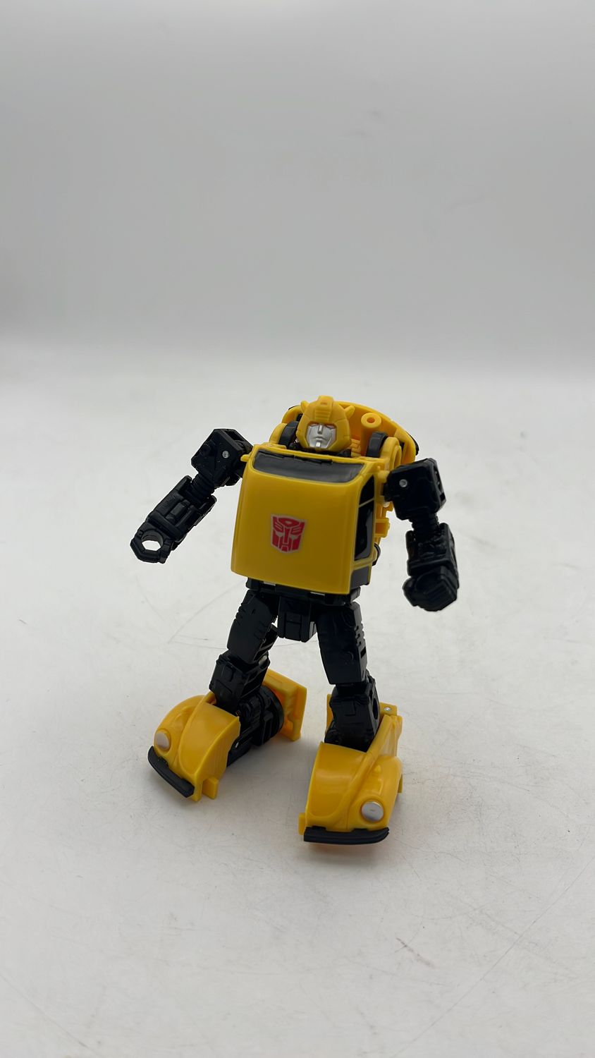 Hasbro Transformers Retro Bumblebee Figure 2025 (used) Incomplete