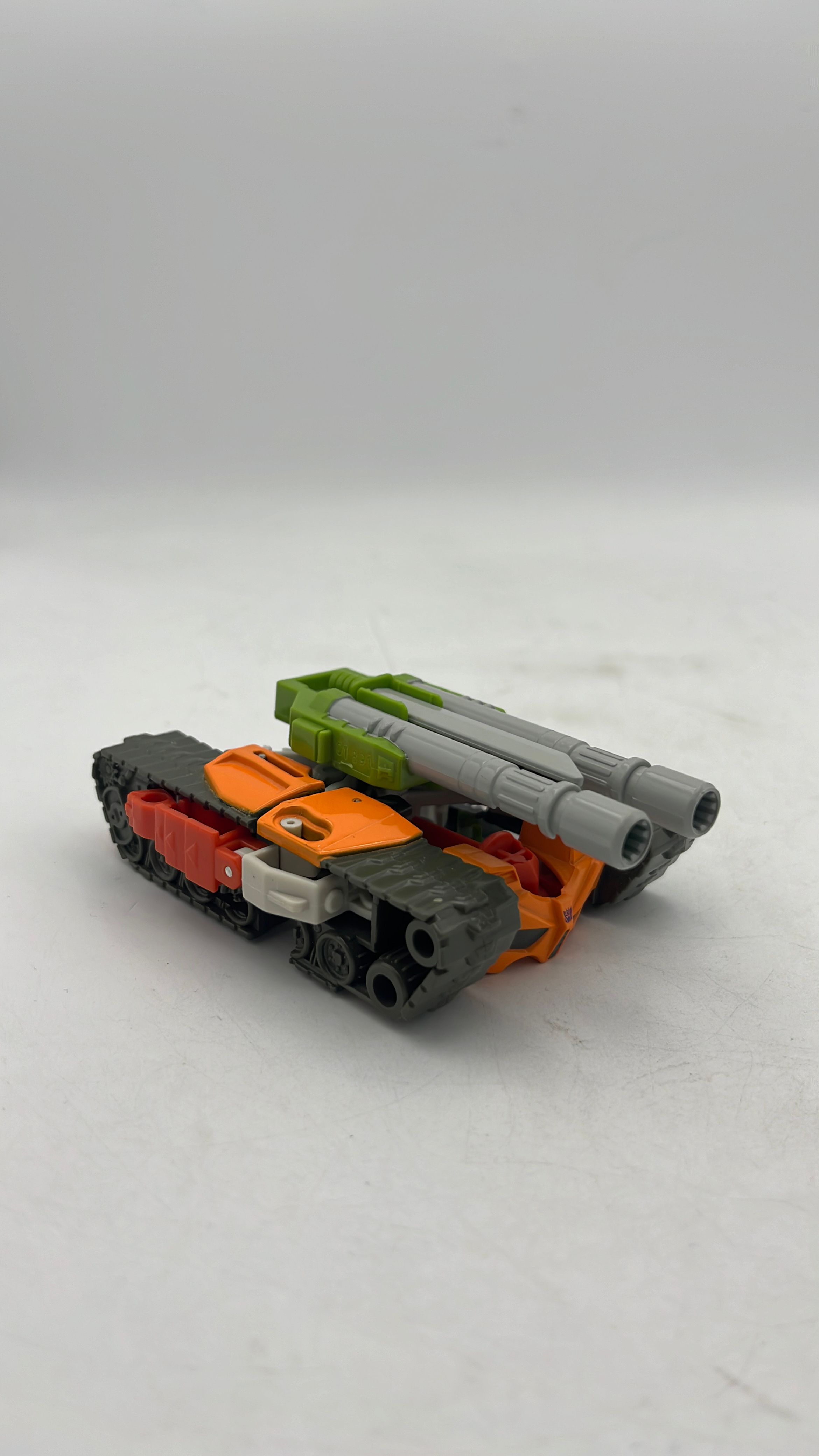 Hasbro Transformers Cyberverse 1-Step Changers Bludgeon Figure 2020 (used) view 3