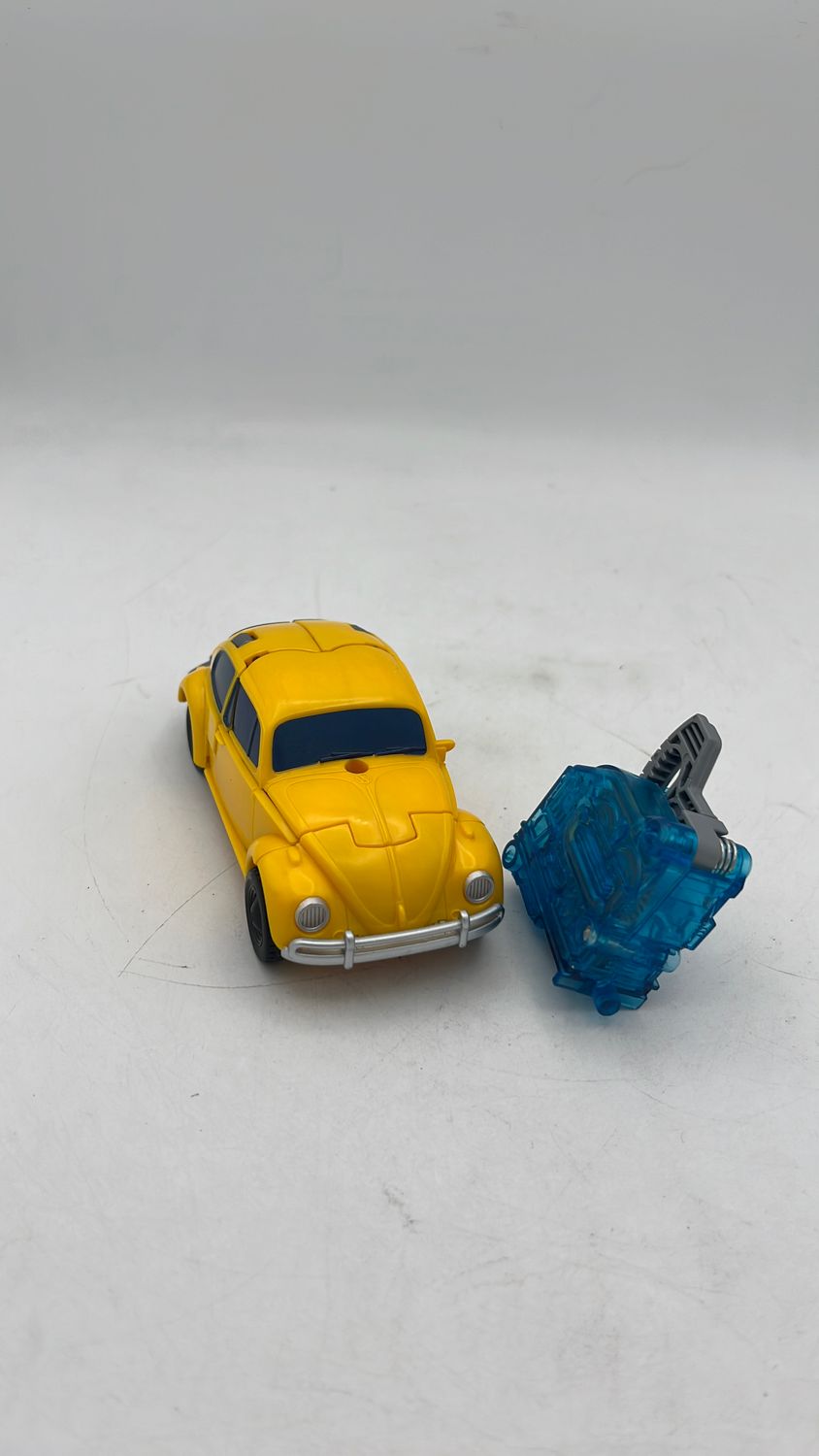 Hasbro Transformers Bumblebee Movie Energon Ignighters Bumblebee Figure 2018 (used) Broken Engine