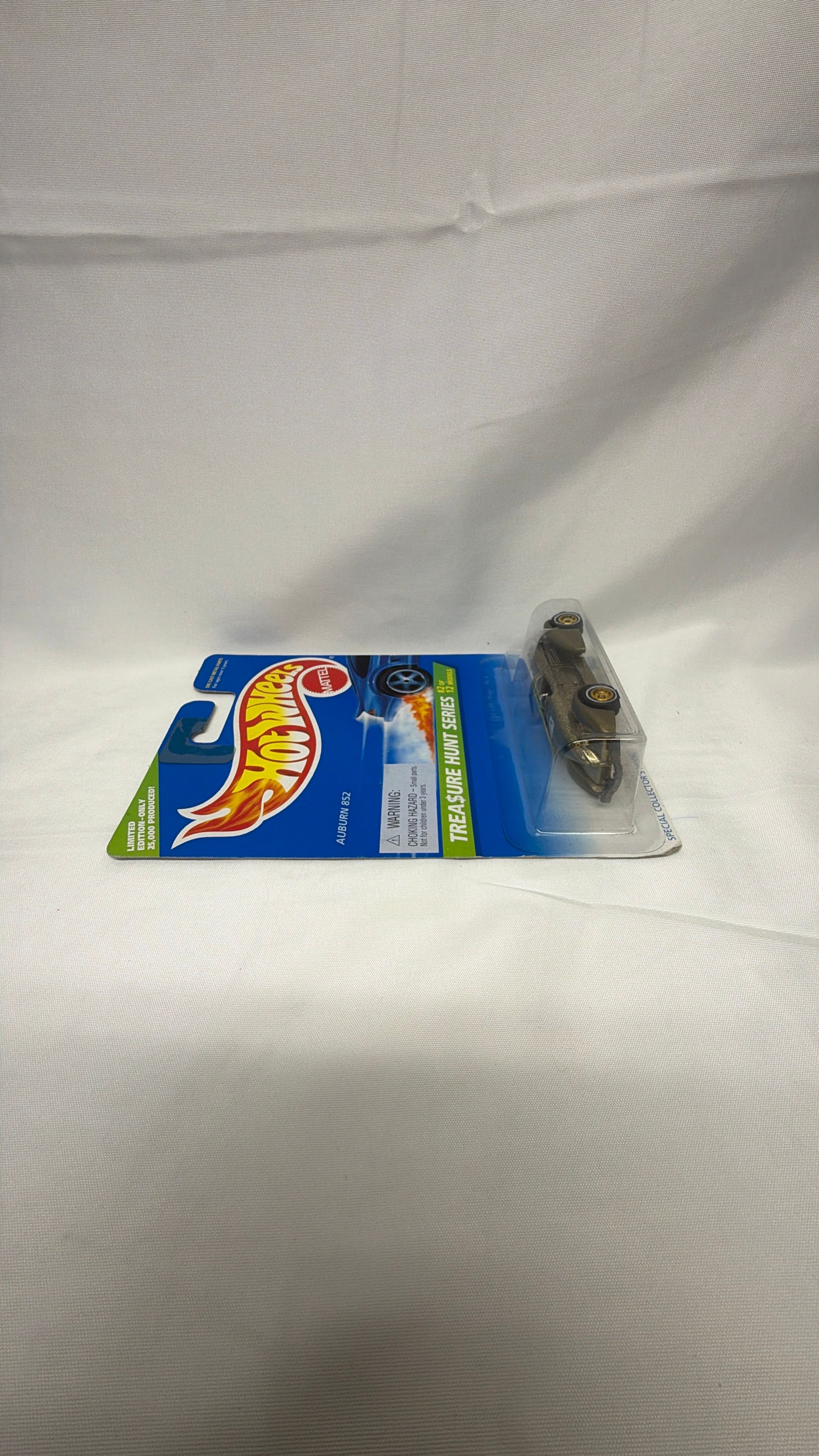 Mattel Hot Wheels Auburn 852 Super Treasure Hunt view 3