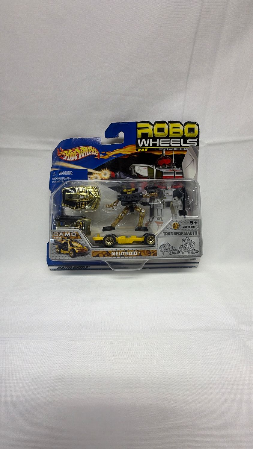 Mattel Hot Wheels Robo Wheels Vol. 2 Camo Mission Neutroid 2002 *RARE*