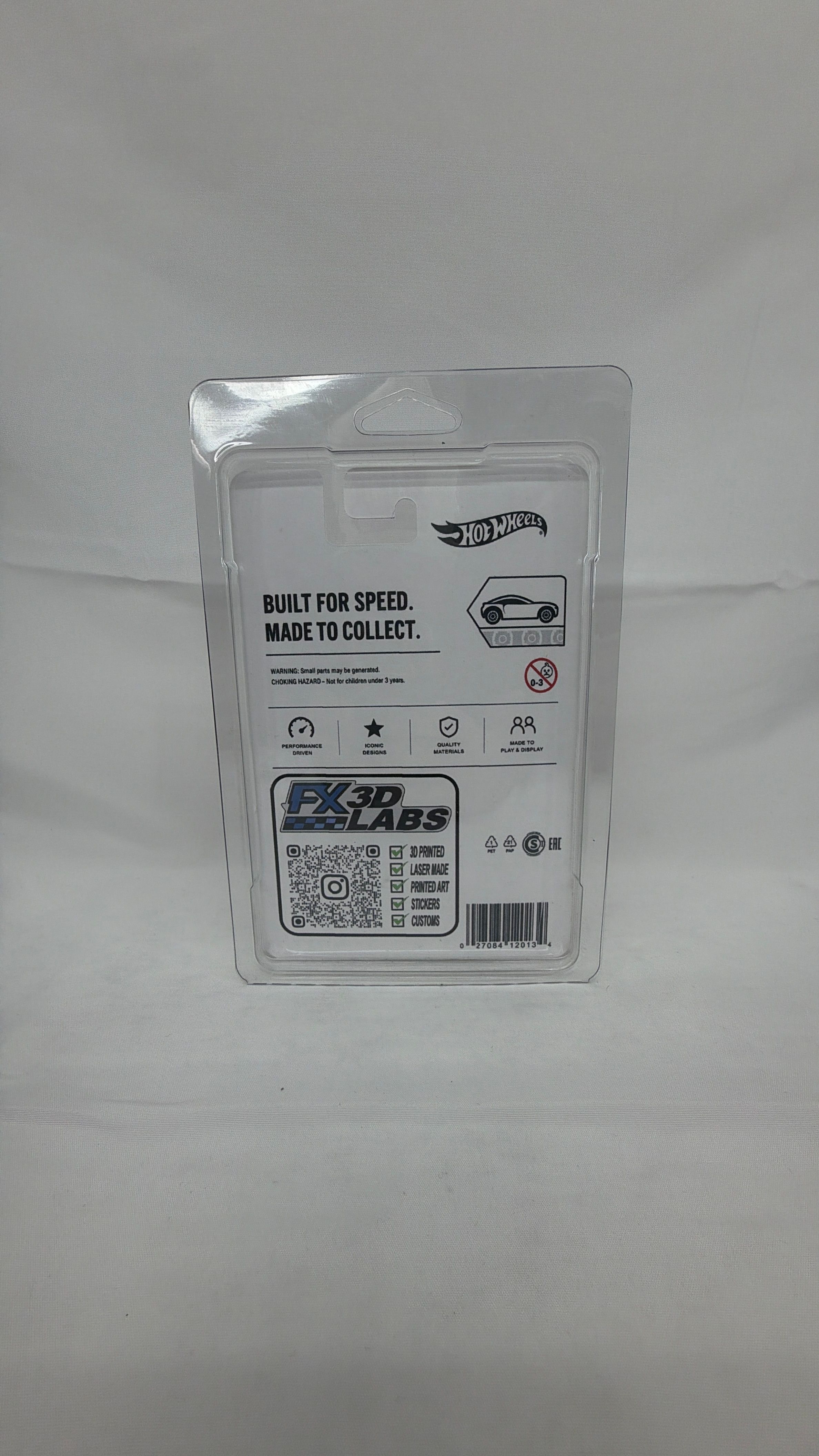 Mattel Hot Wheels Custom Pink 7-Eleven GTR view 2