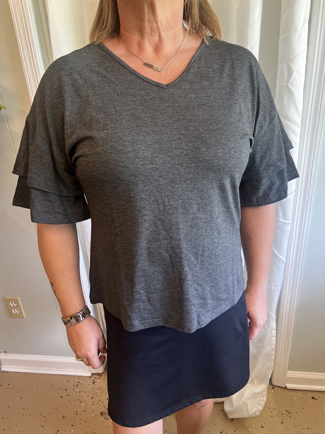 Gray ruffle sleeve