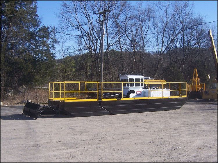 UD405: Mud Cat Model MC-15 Refurbished Used Dredge