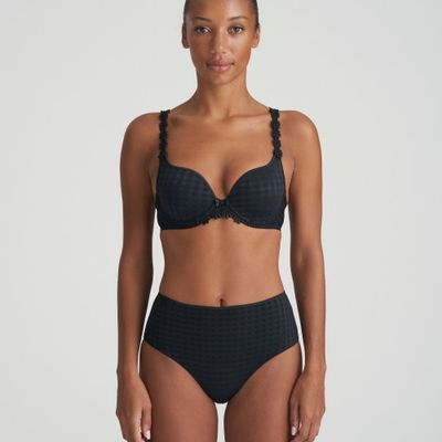 Marie Jo Avero full brief 0500411